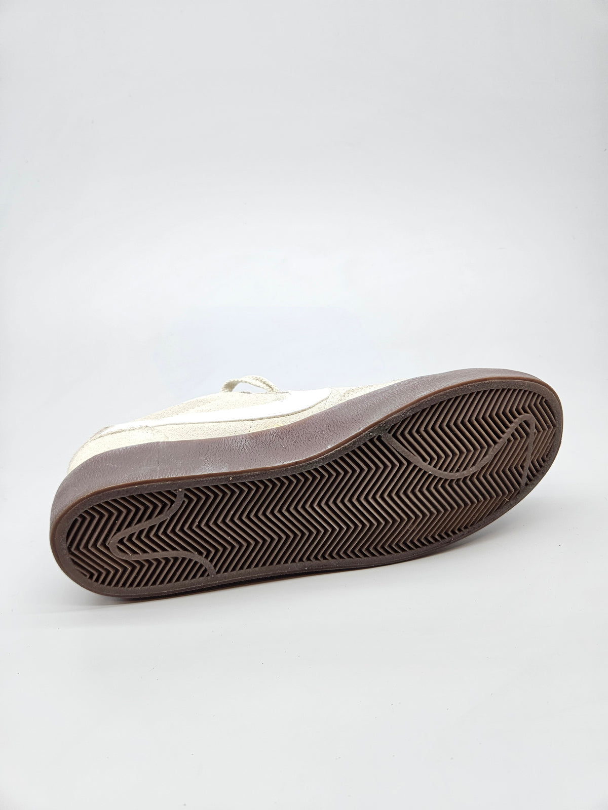 NIKE NOVI ORIGINAL PATIKI BR 37.5