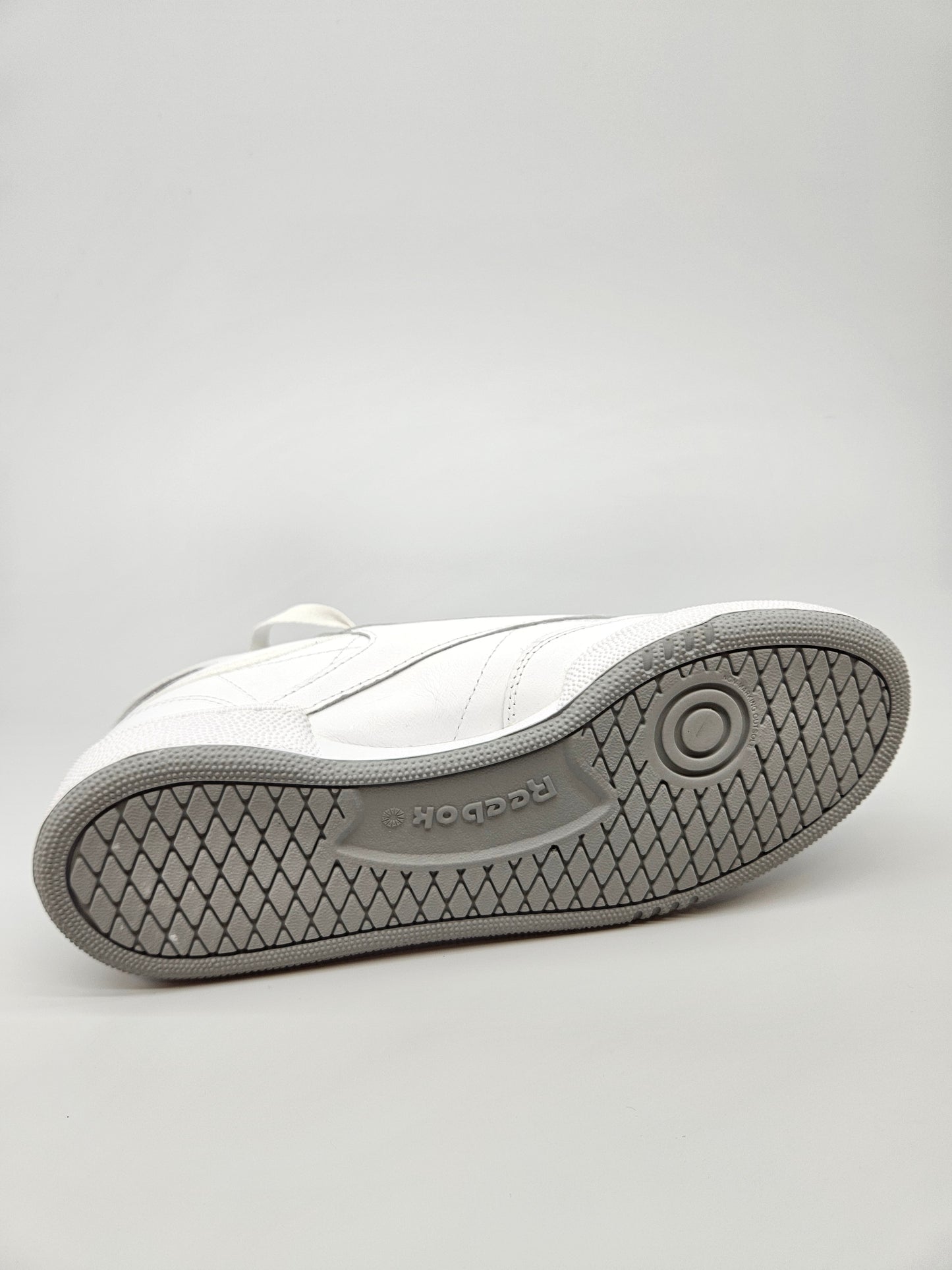 REEBOK NOVI ORIGINAL PATIKI BR 38.5