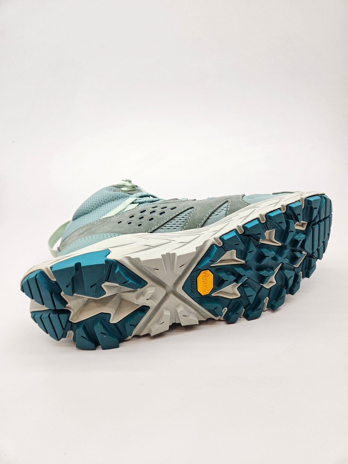 HOKA NOVI ORIGINAL PATIKI BR 38.5