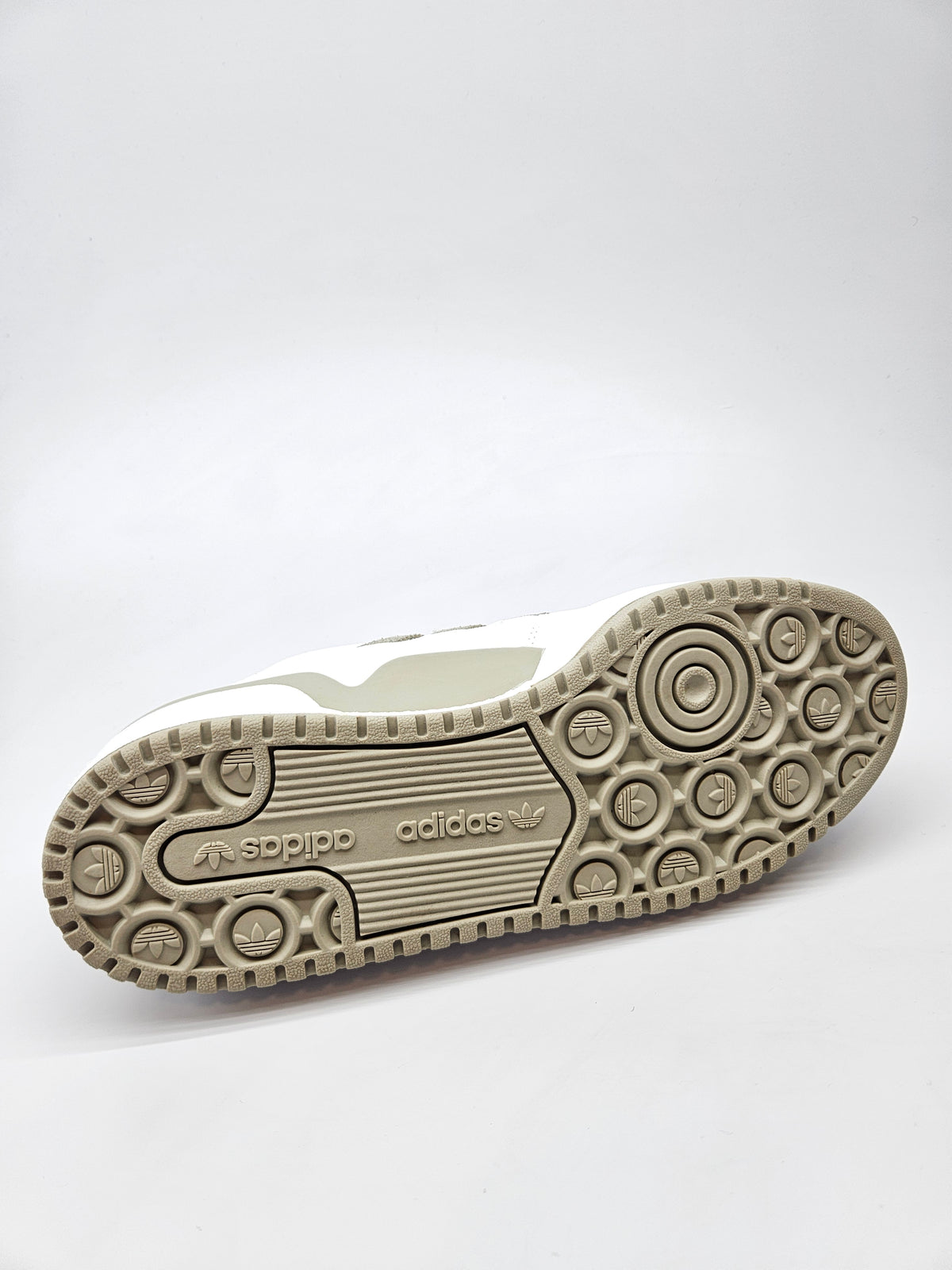 ADIDAS ORIGINAL NOVI PATIKI BR 40