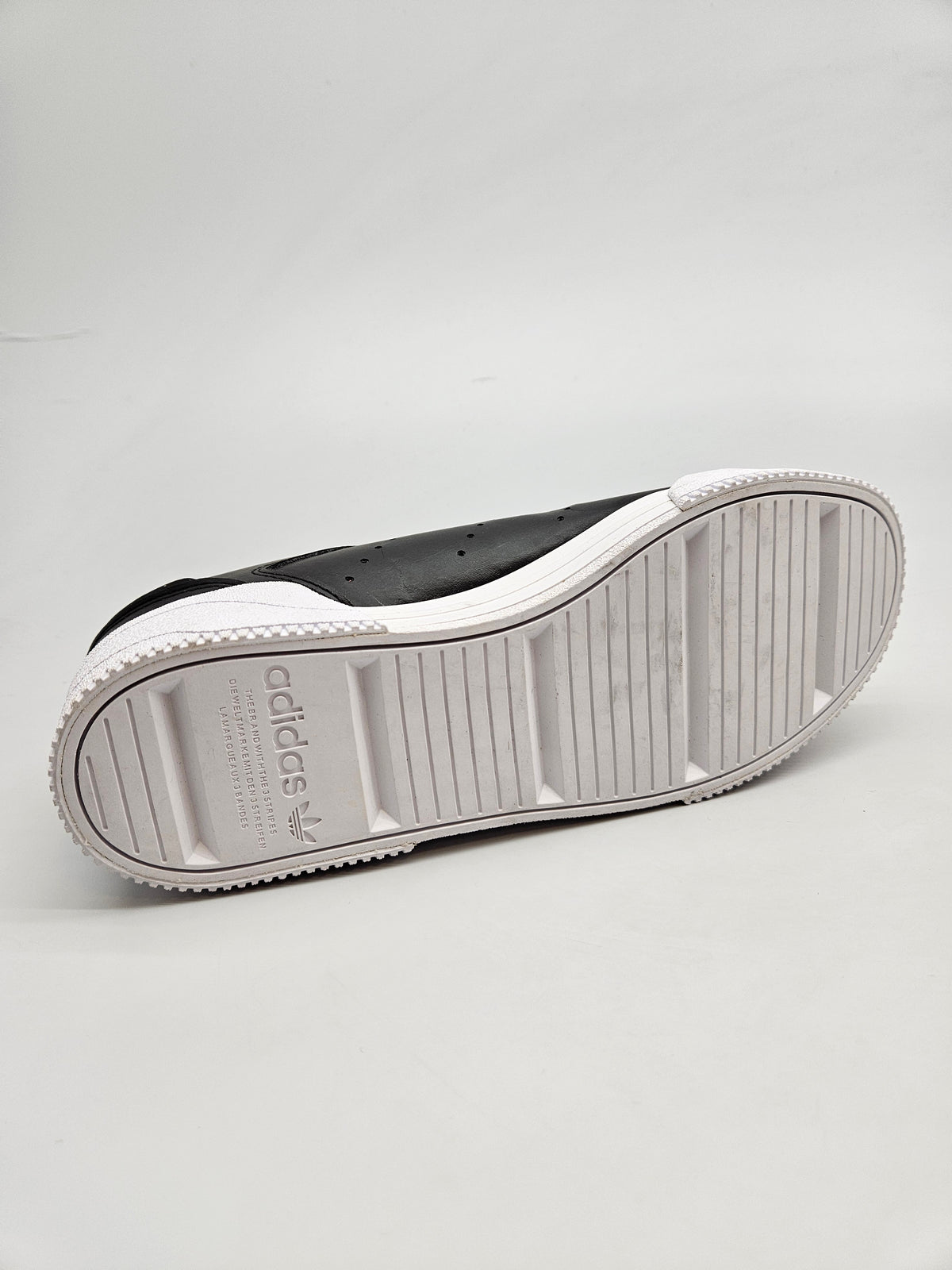 ADIDAS NOVI ORIGINAL PATIKI BR 38.5