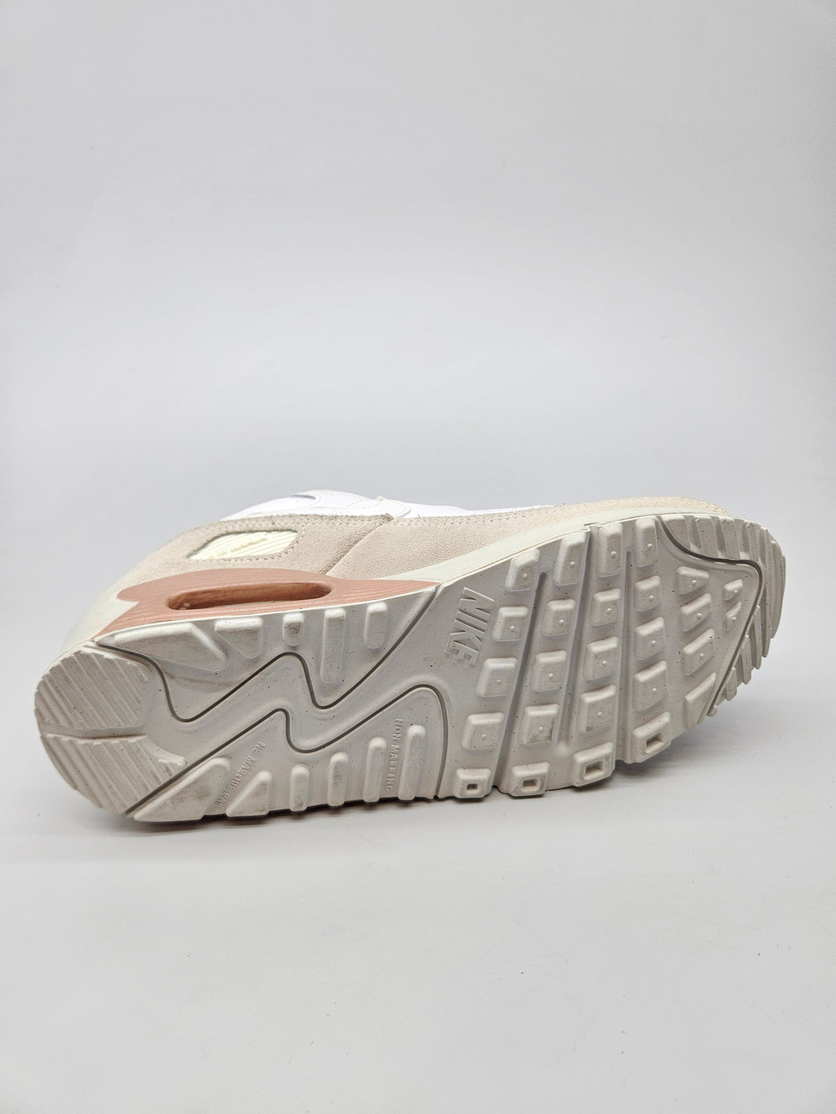 NIKE AIRMAX NOVI ORIGINAL PATIKI BR 37.5