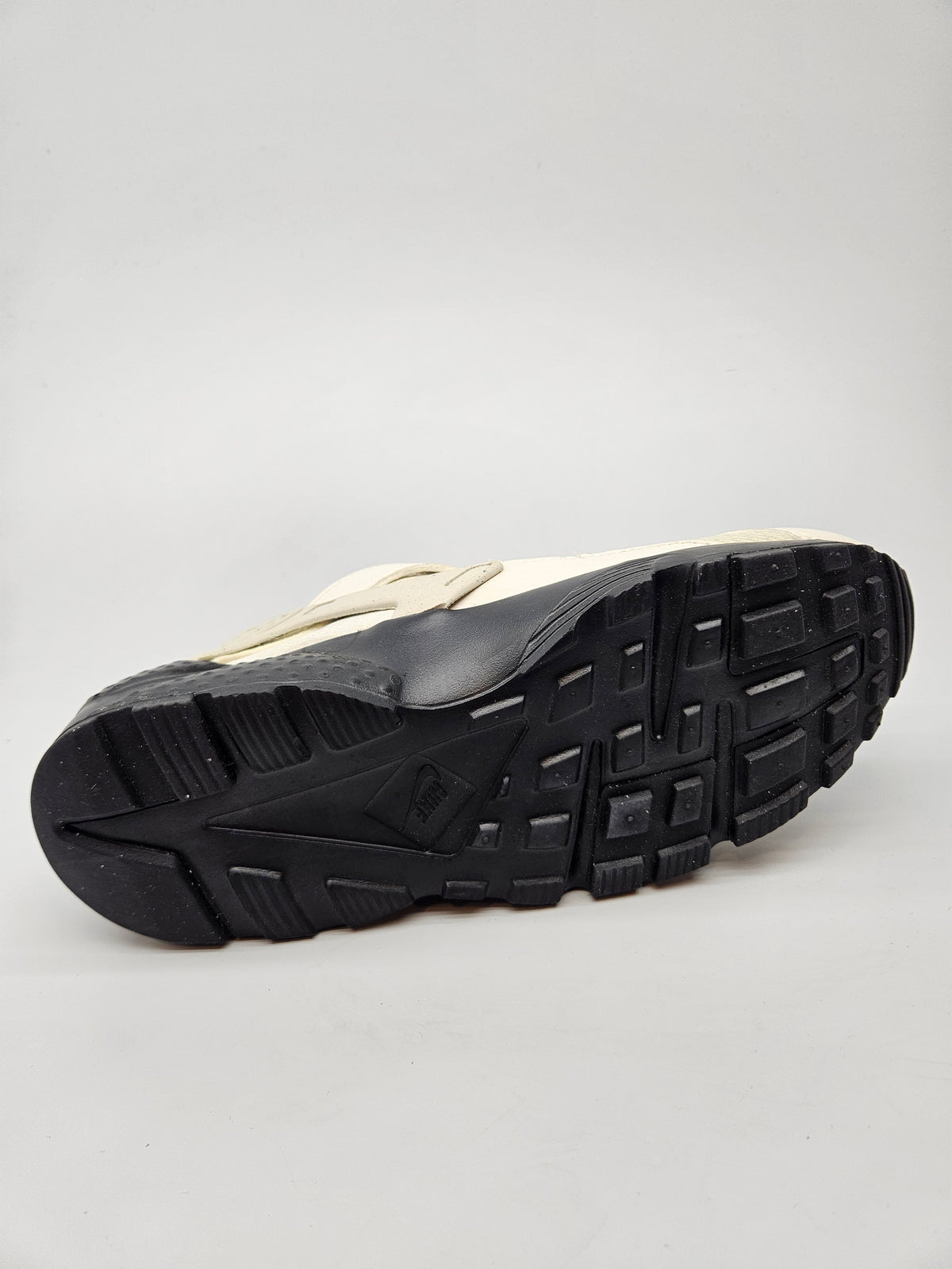 NIKE NOVI ORIGINAL PATIKI BR 40