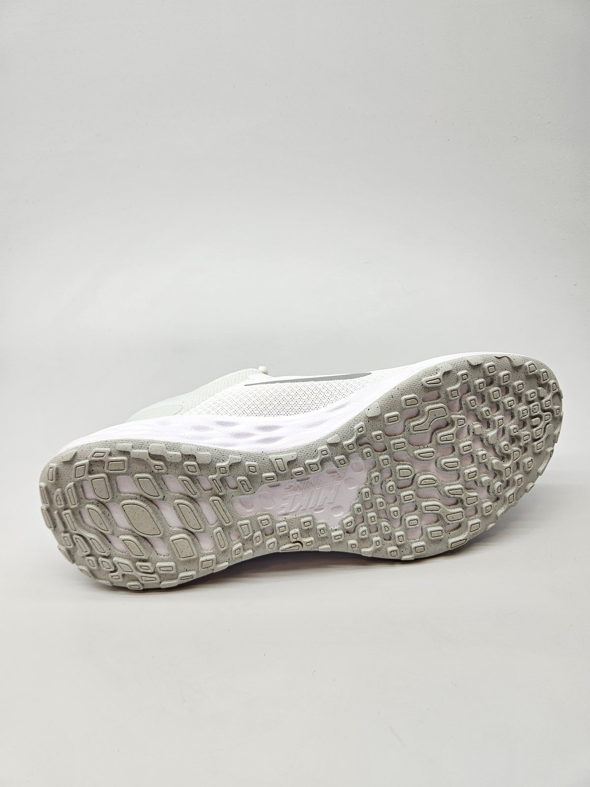 NIKE NOVI ORIGINAL PATIKI BR 40.5