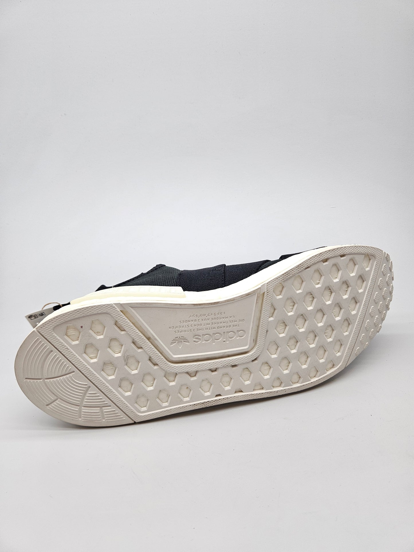 ADIDAS NOVI ORIGINAL PATIKI BR 43
