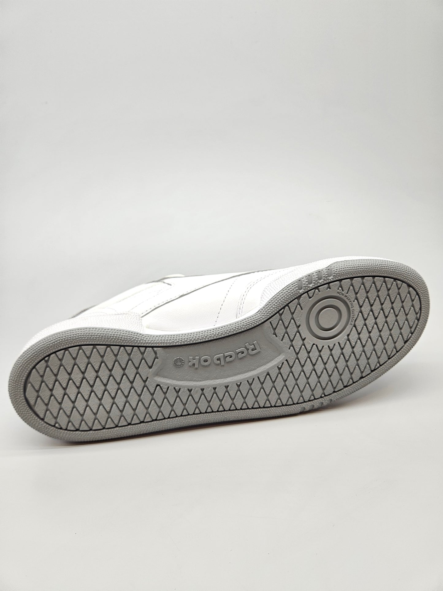 REEBOK NOVI ORIGINAL PATIKI BR 42