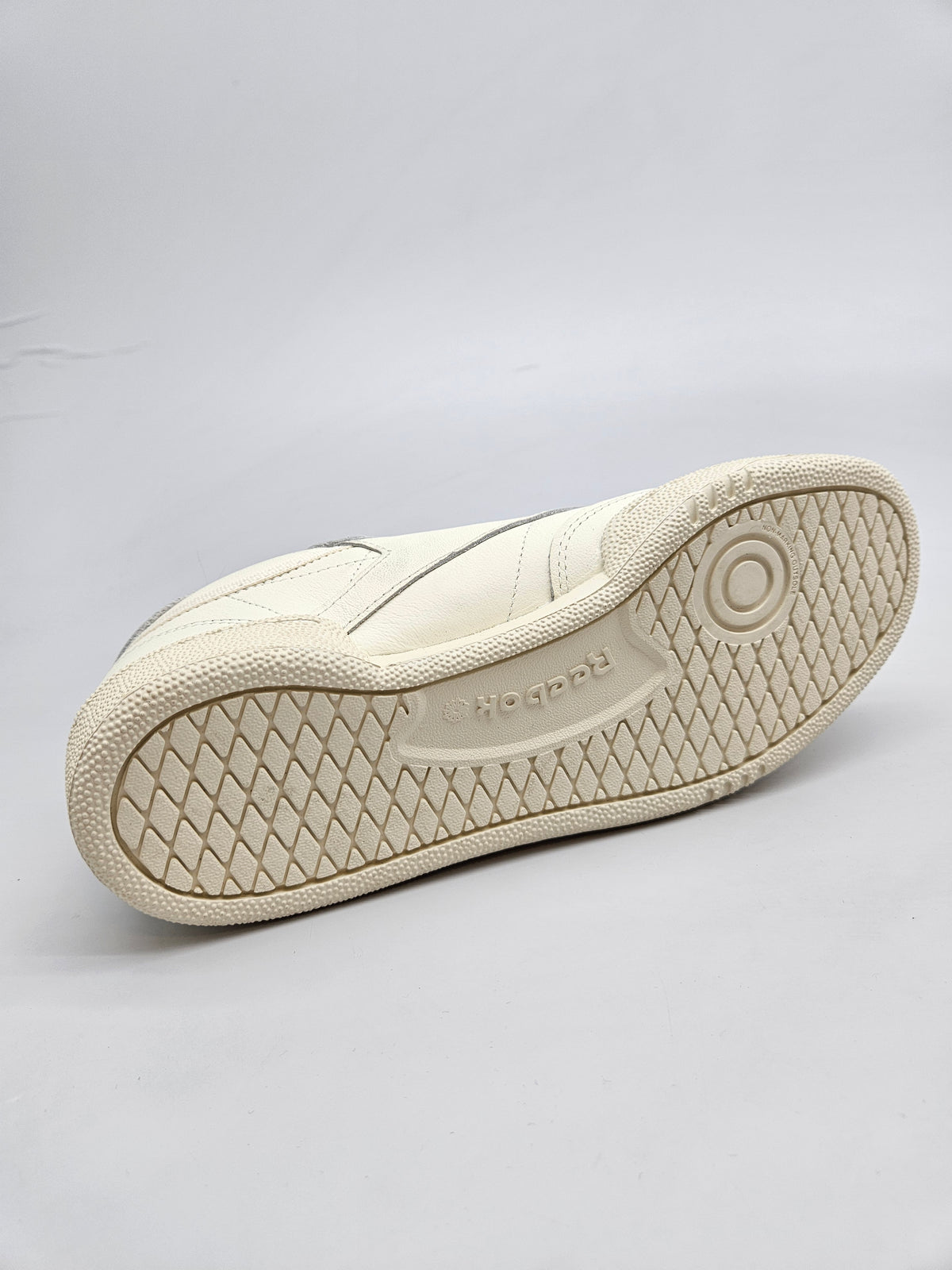 REEBOK NOVI ORIGINAL PATIKI BR 37.5