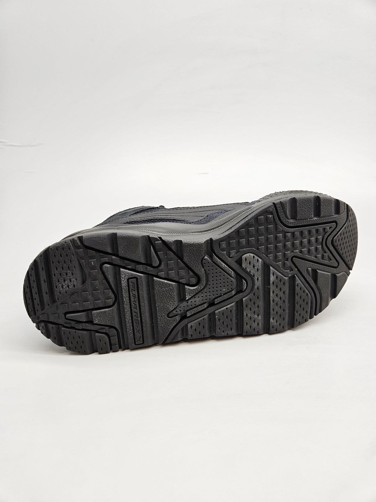 PUMA NOVI ORIGINAL PATIKI BR 40