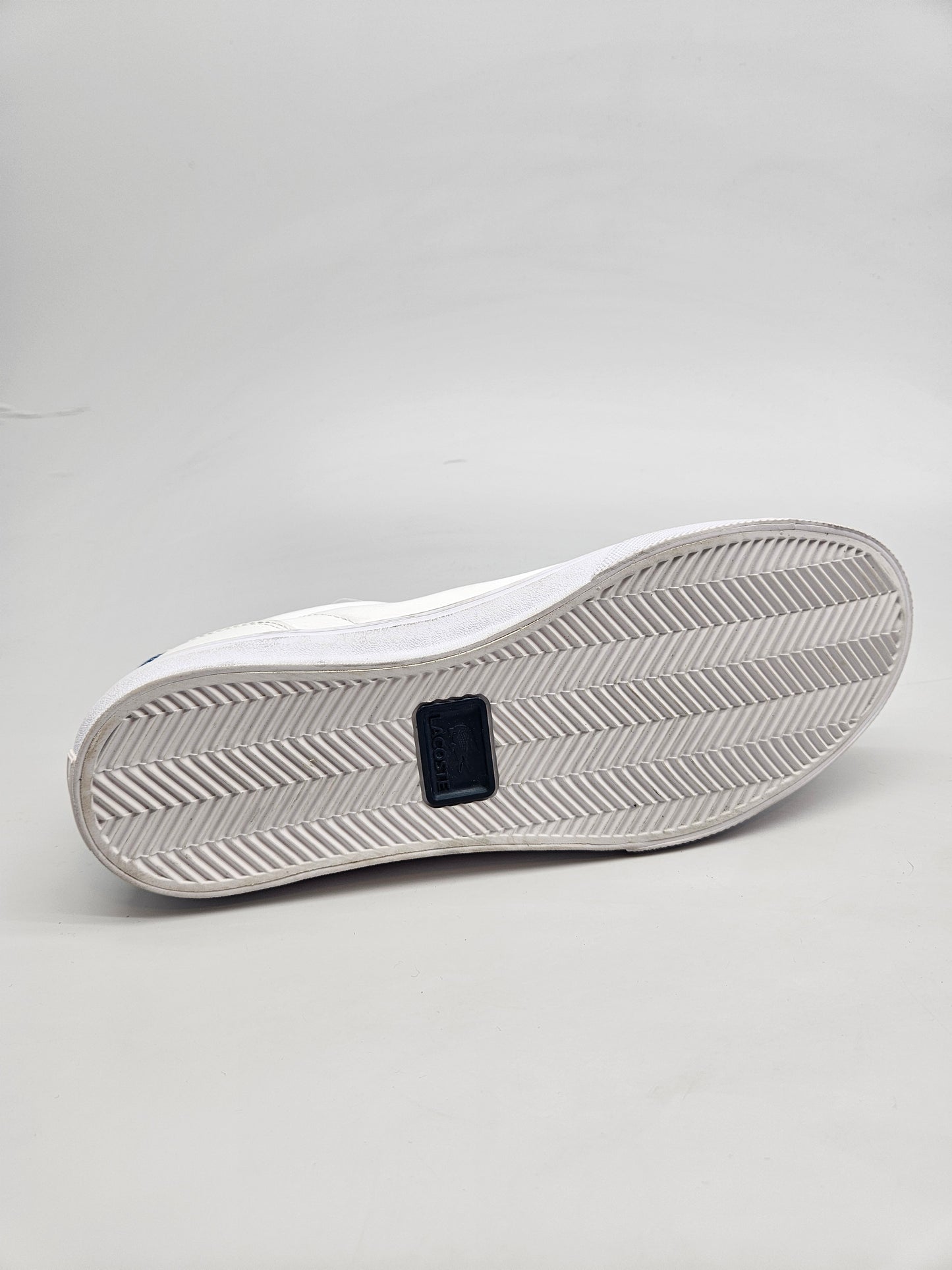 LACOSTE NOVI ORIGINAL PATIKI BR 44