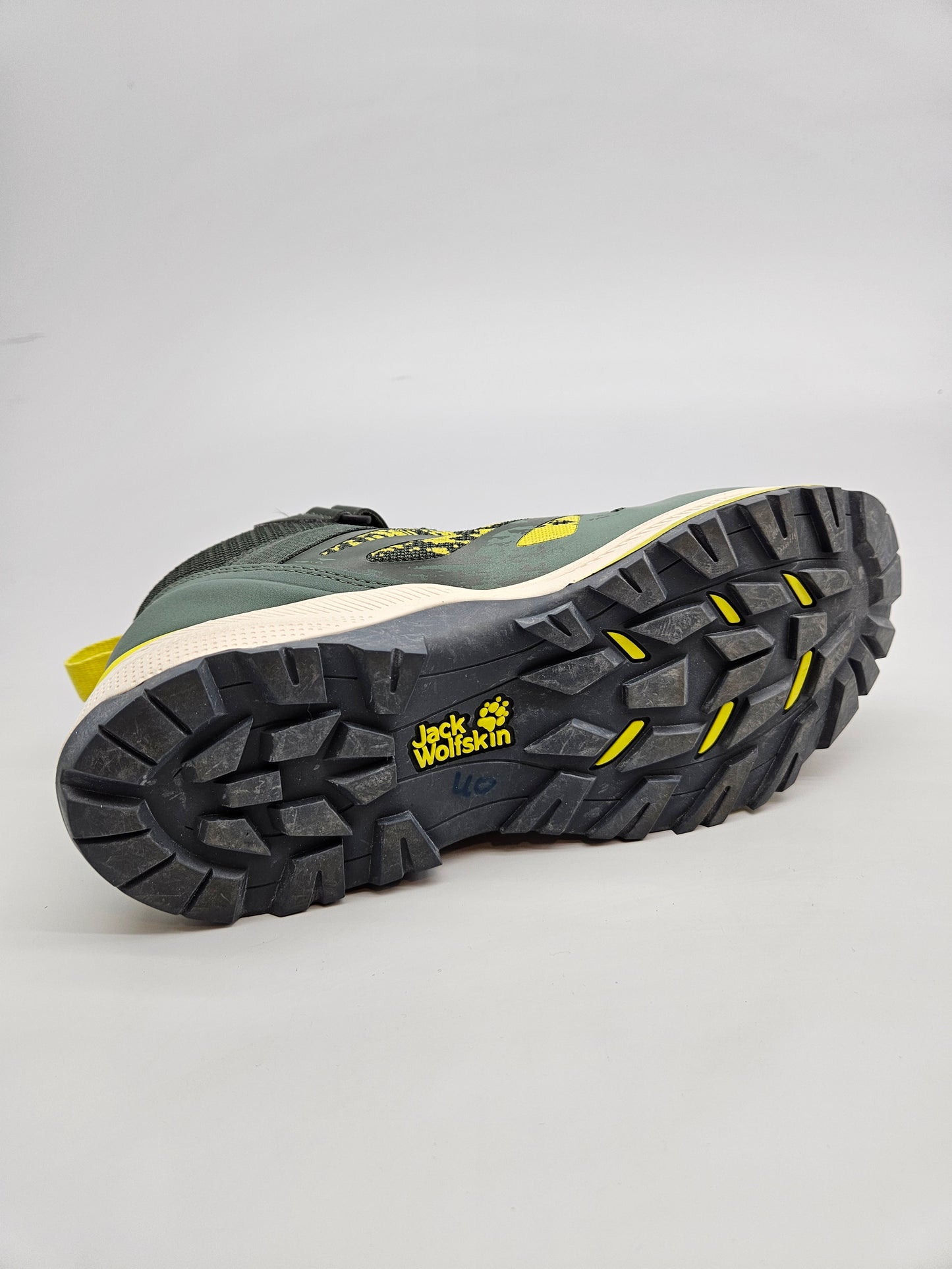 JACK WOLFSKIN ORIGINAL VODOTPORNI CIZMI BR 37