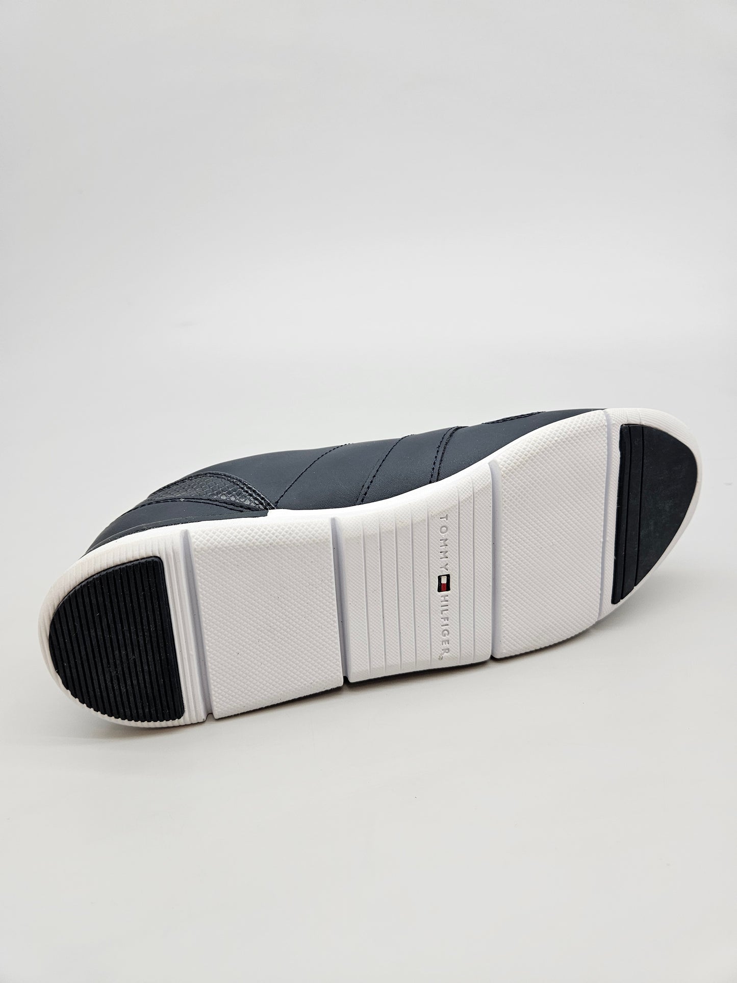 TOMMY HILFIGER ORIGINAL PATIKI BR 38