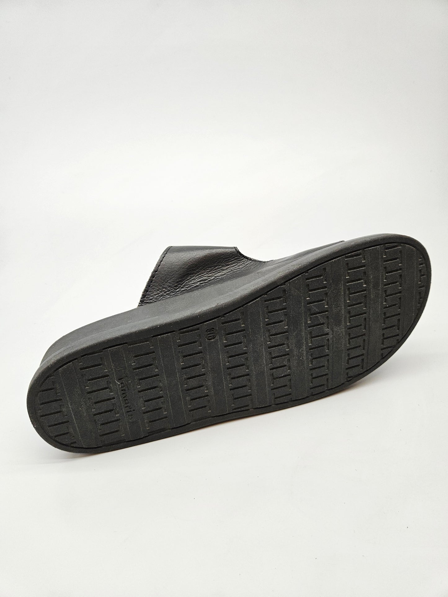 TAMARIS ORIGINAL KOZNI VLECKI BR 36