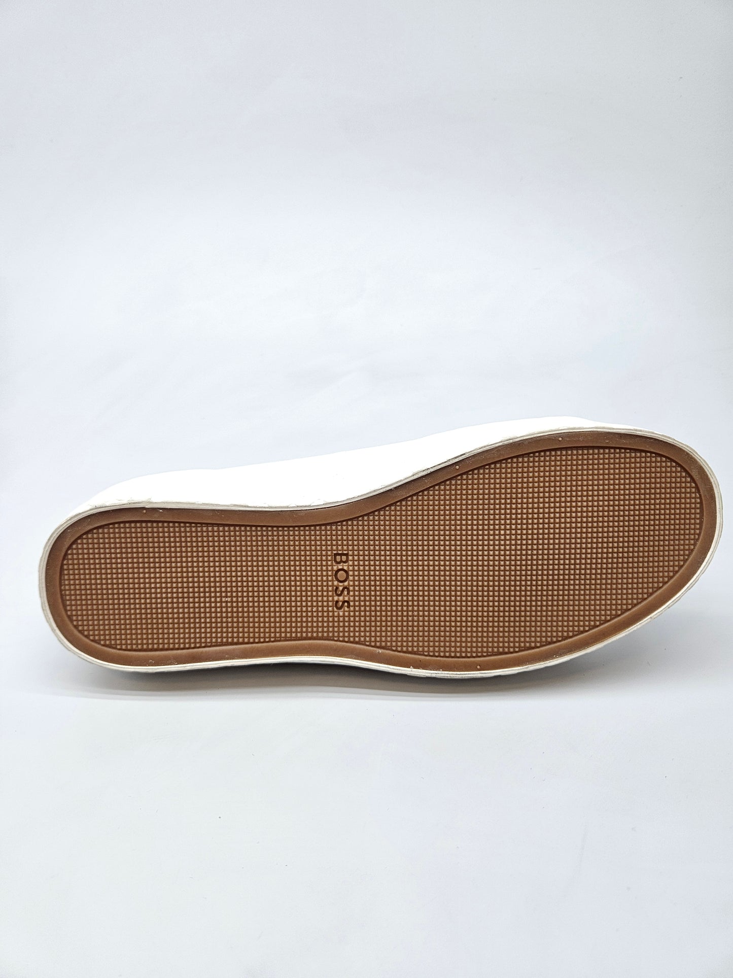 BOSS NOVI ORIGINAL PATIKI BR 38
