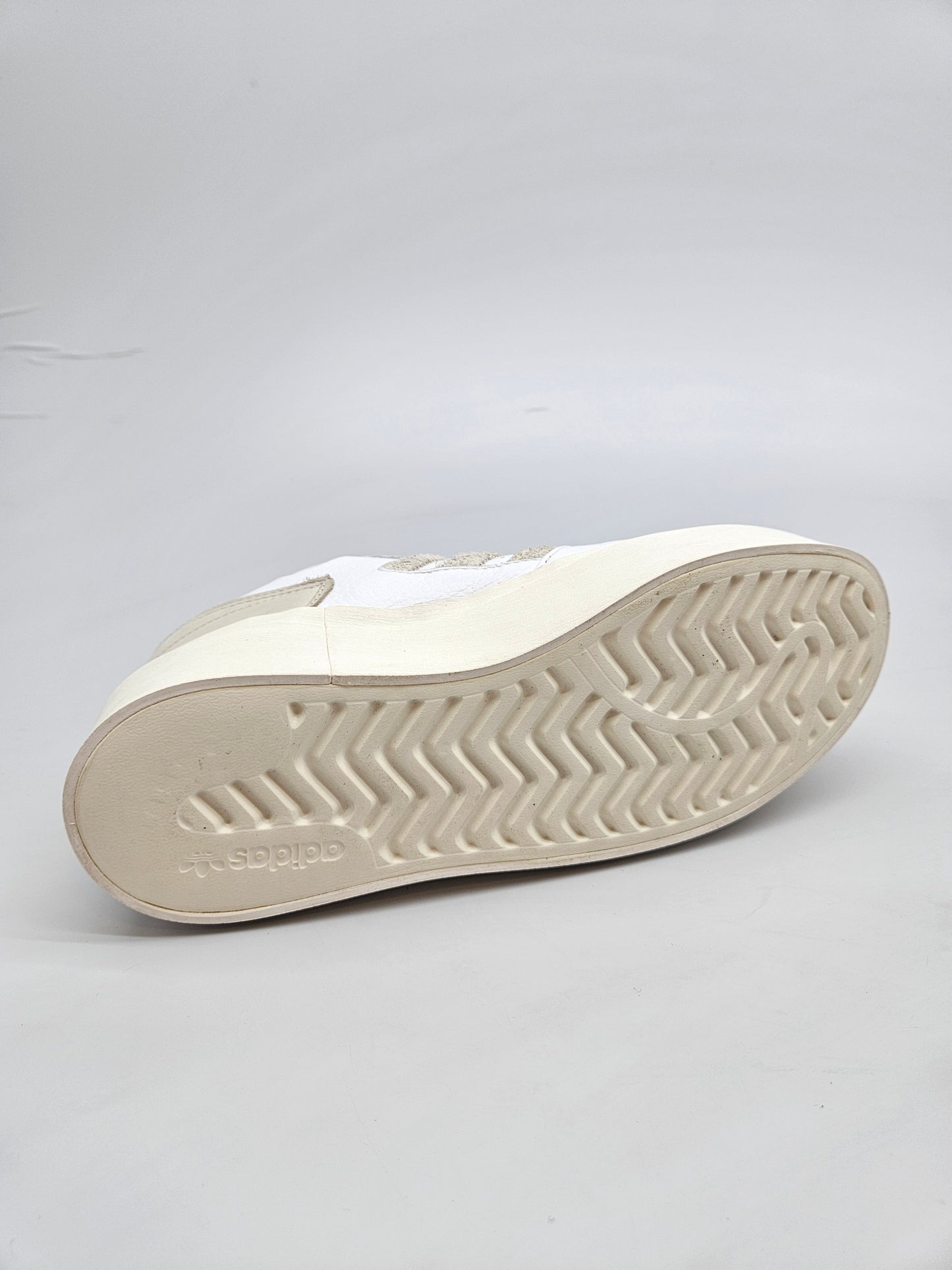ADIDAS NOVI ORIGINAL PATIKI BR 38