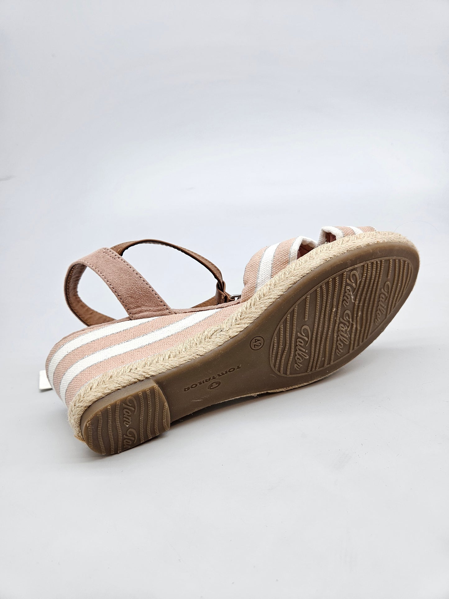 TOM TAILOR NOVI ORIGINAL SANDALI BR 42