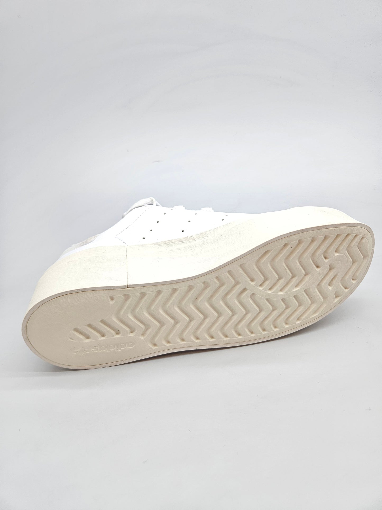 ADIDAS NOVI ORIGINAL PATIKI BR 39