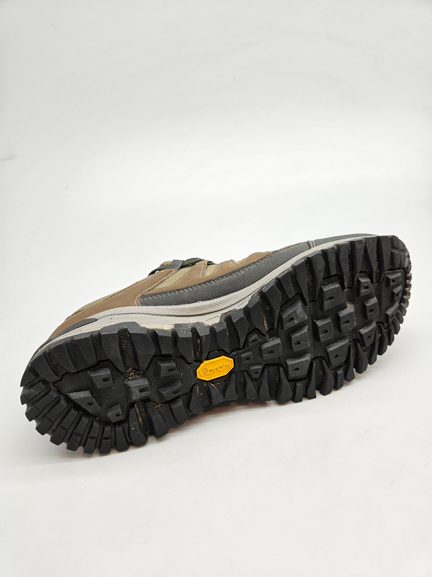 TRESPASS VIBRAM ORIGINAL VODOTPORNI PATIKI BR 40