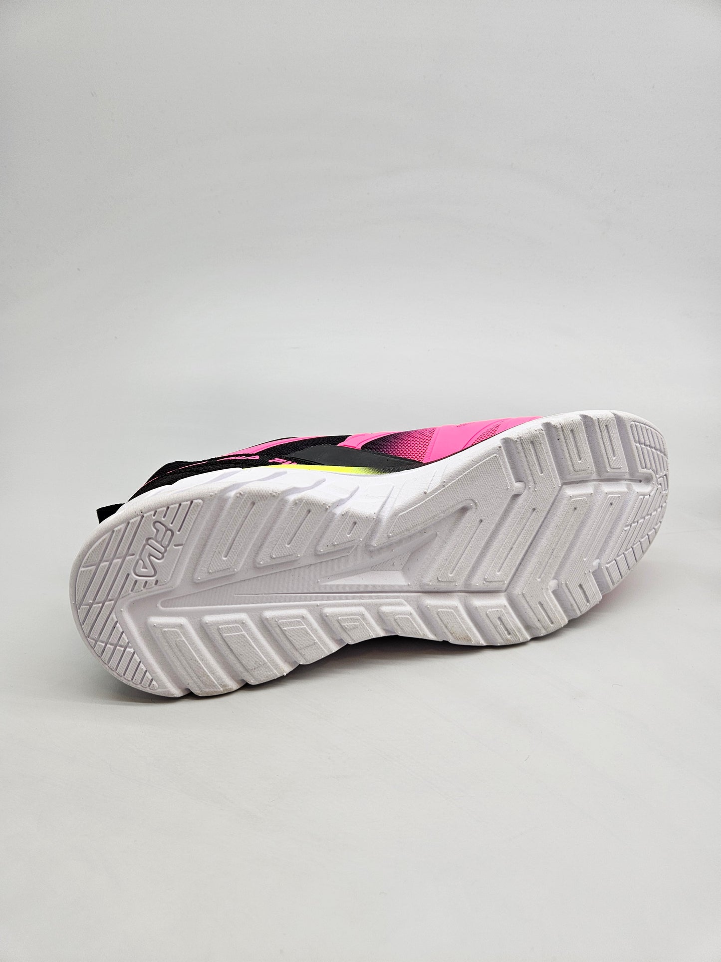 FILA NOVI ORIGINAL PATIKI BR 42.5
