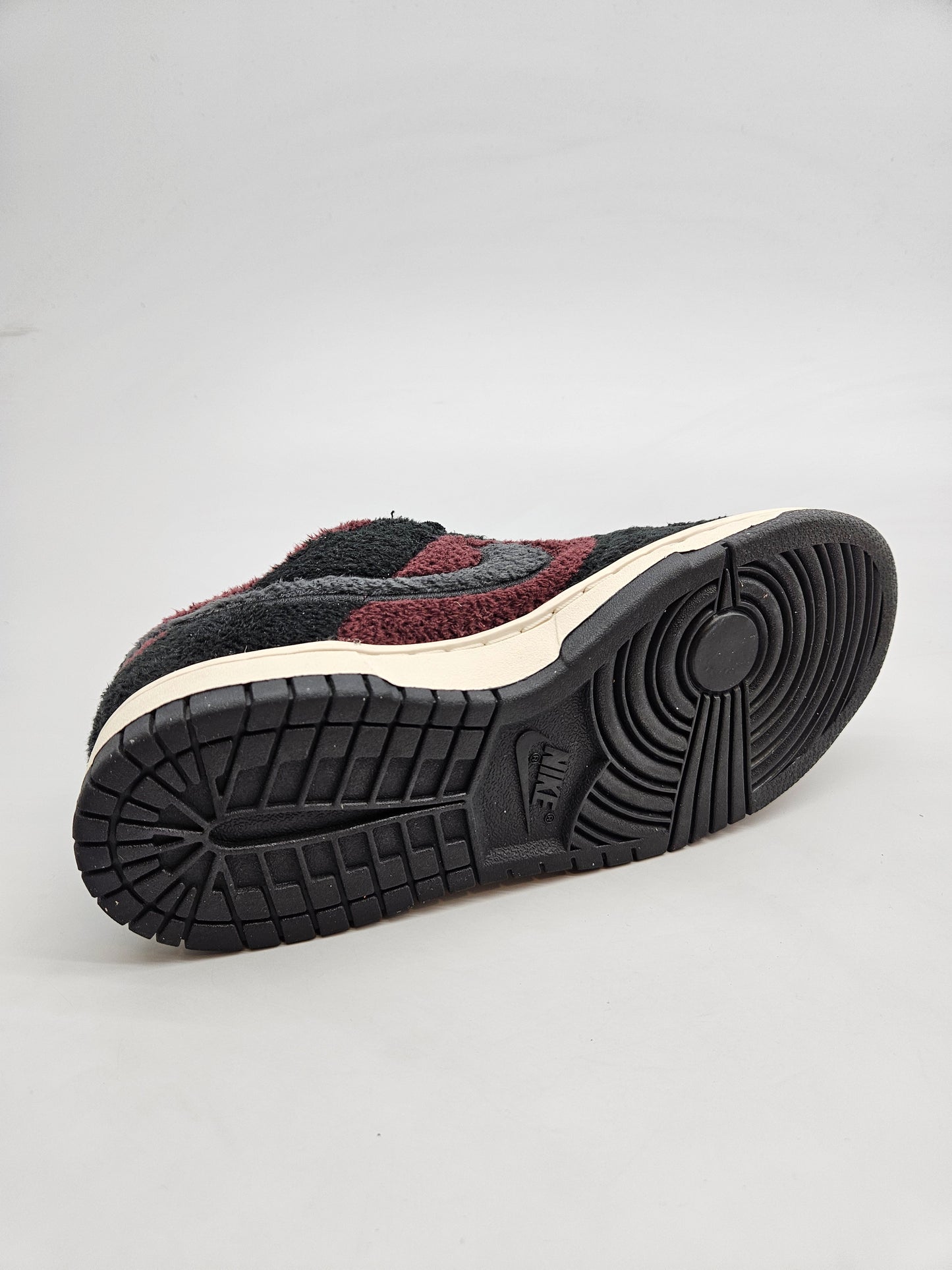 NIKE NOVI ORIGINAL PATIKI BR 39
