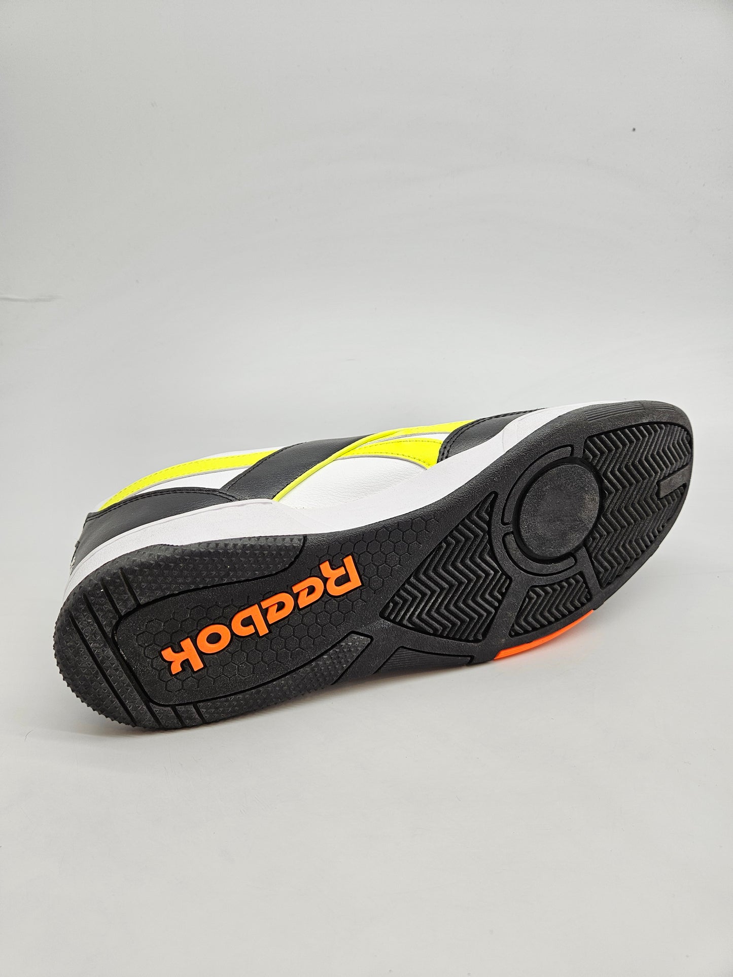 REEBOK NOVI ORIGINAL PATIKI BR 45