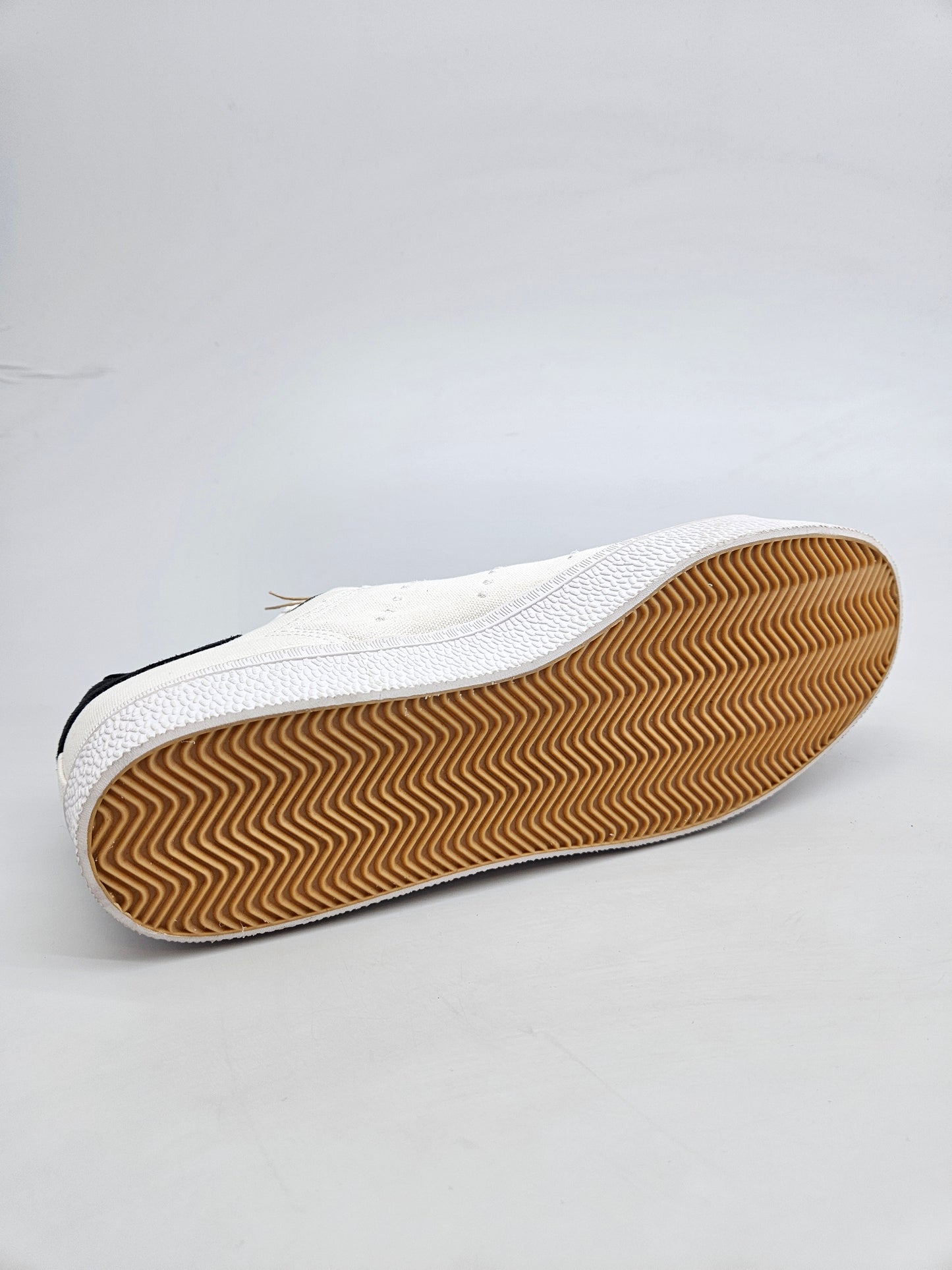 ADIDAS NOVI ORIGINAL PATIKI BR 41