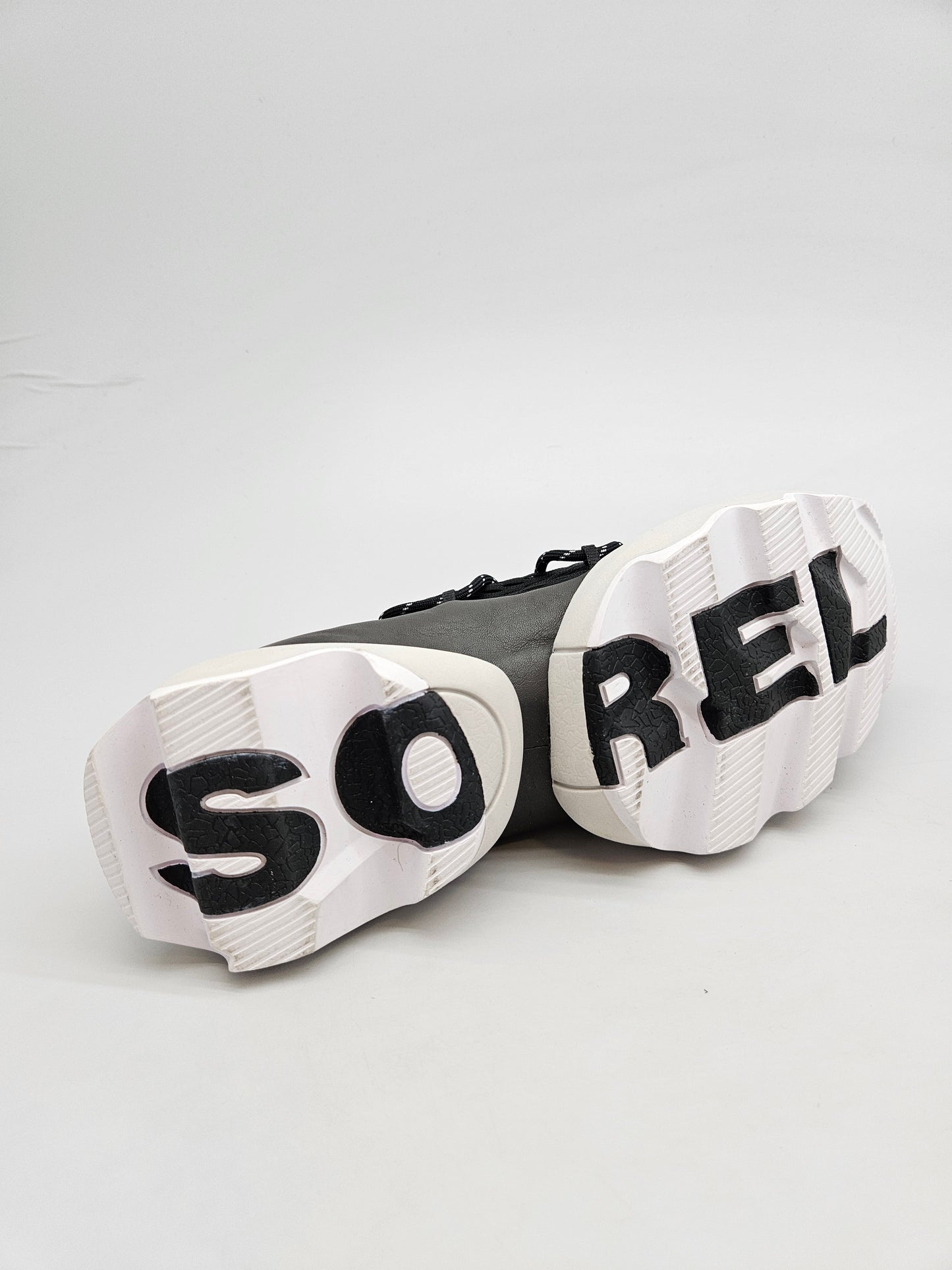 SOREL NOVI ORIGINAL PATIKI BR 40.5