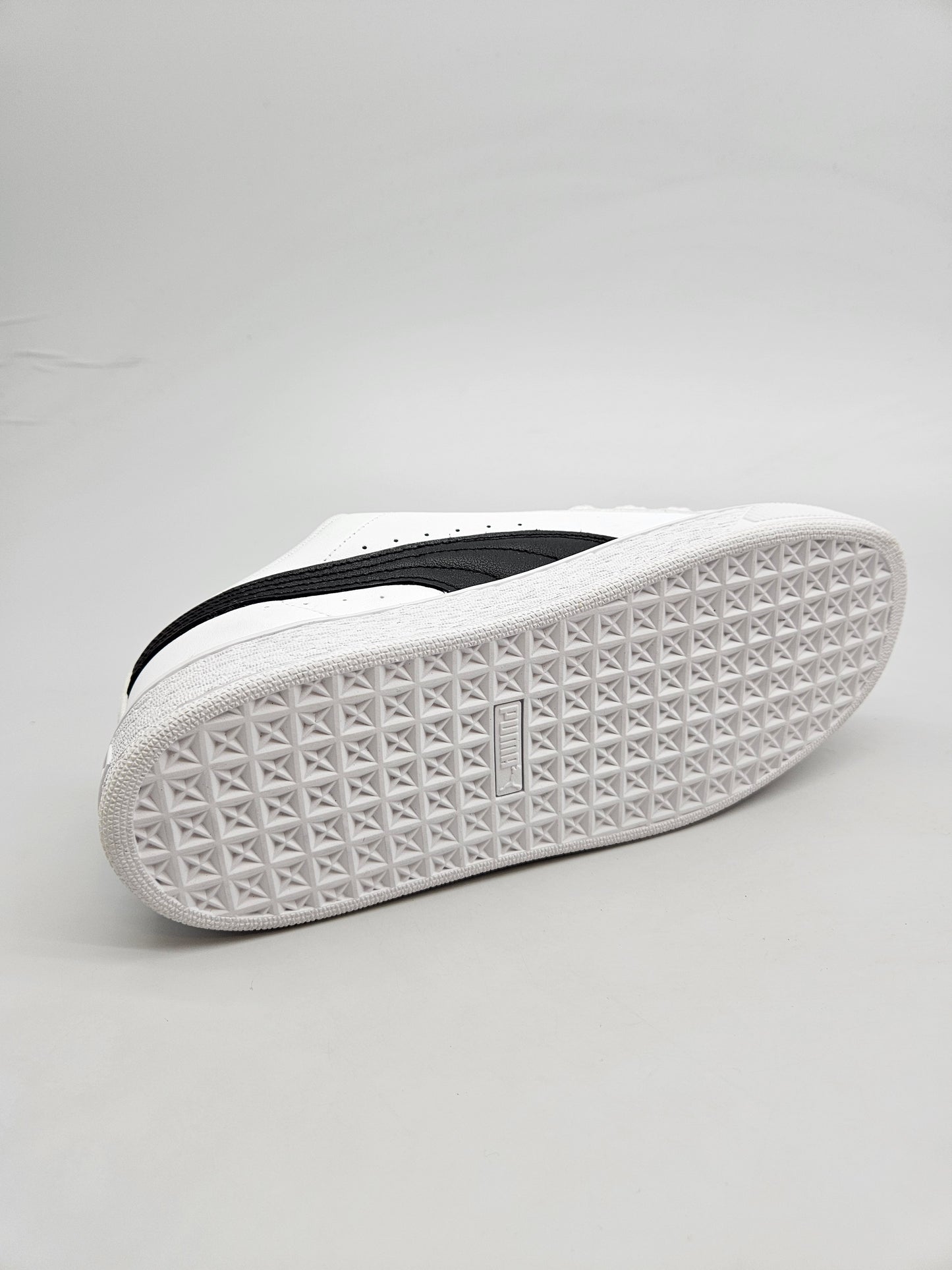 PUMA NOVI ORIGINAL PATIKI BR 41
