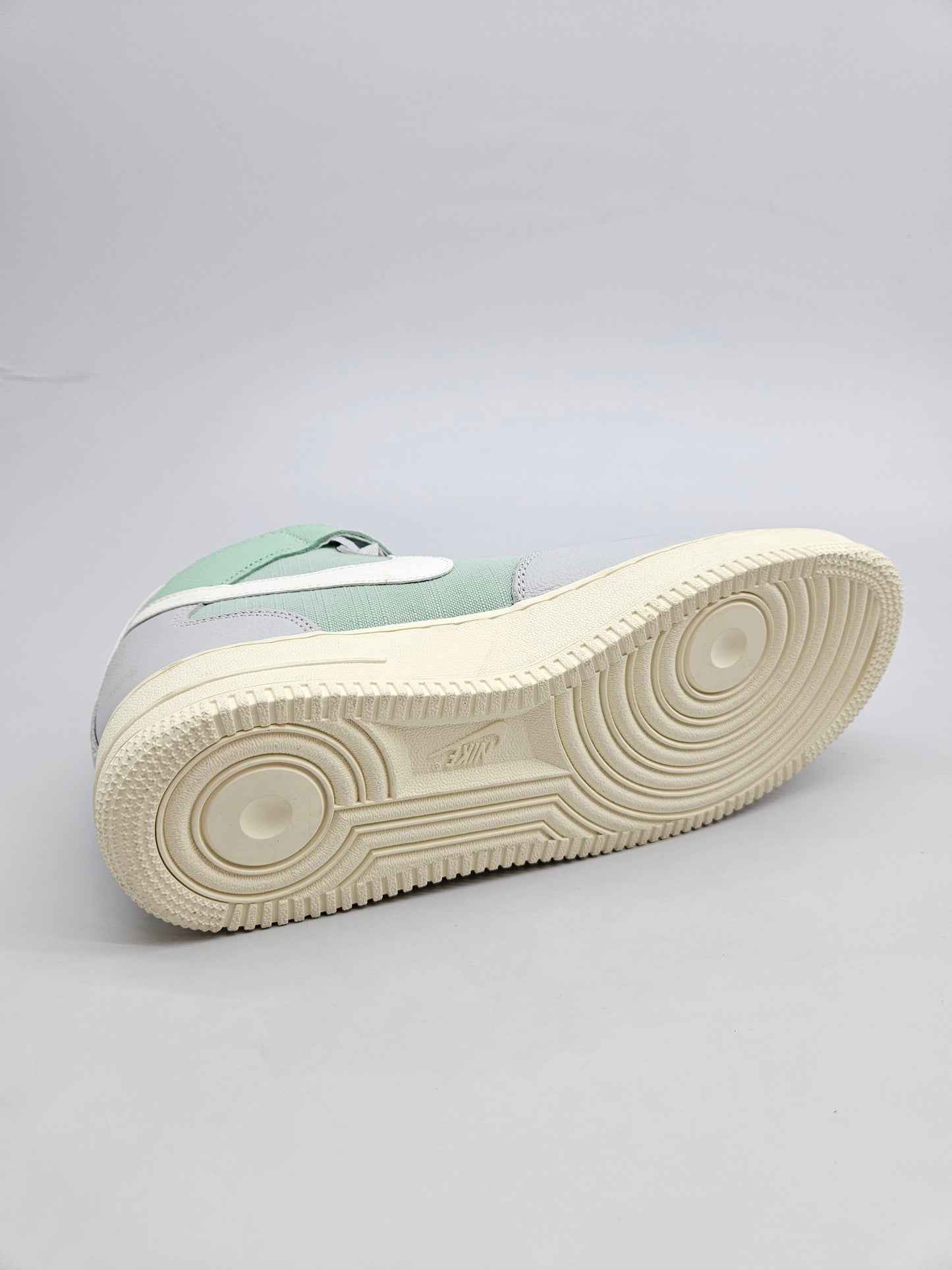 NIKE NOVI ORIGINAL PATIKI BR 42.5