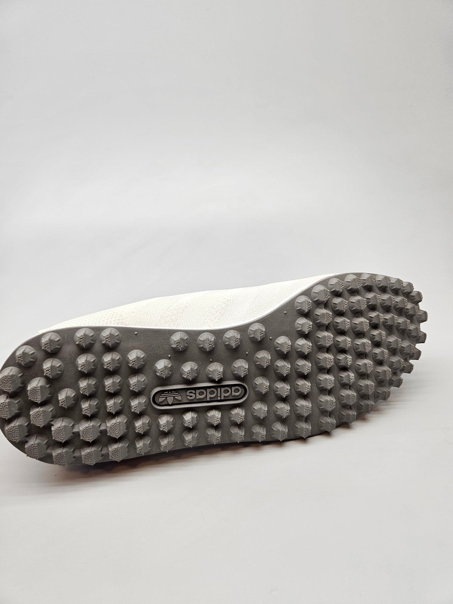 ADIDAS NOVI ORIGINAL PATIKI BR 42