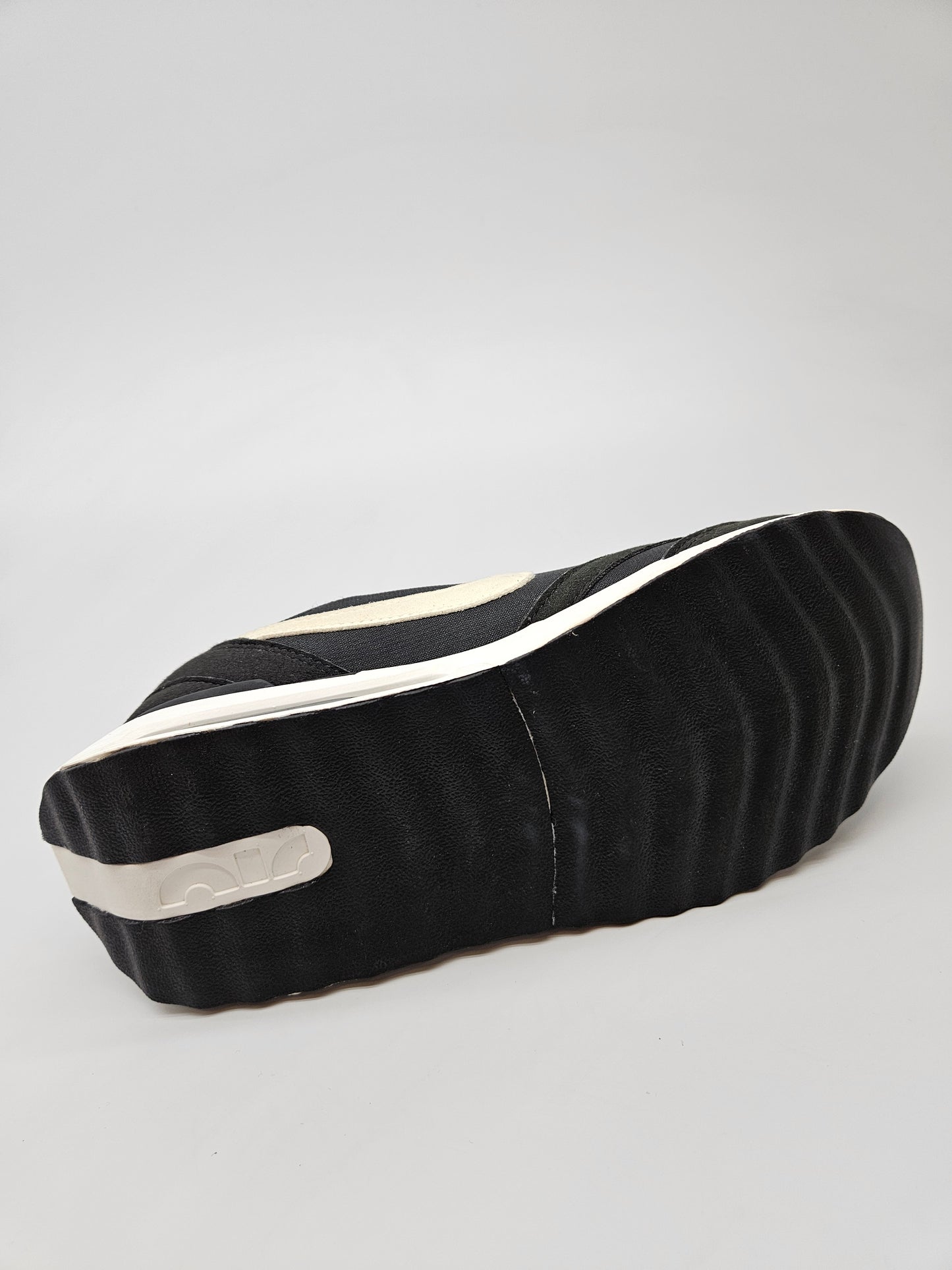 NIKE AIRMAX NOVI ORIGINAL PATIKI BR 36.5