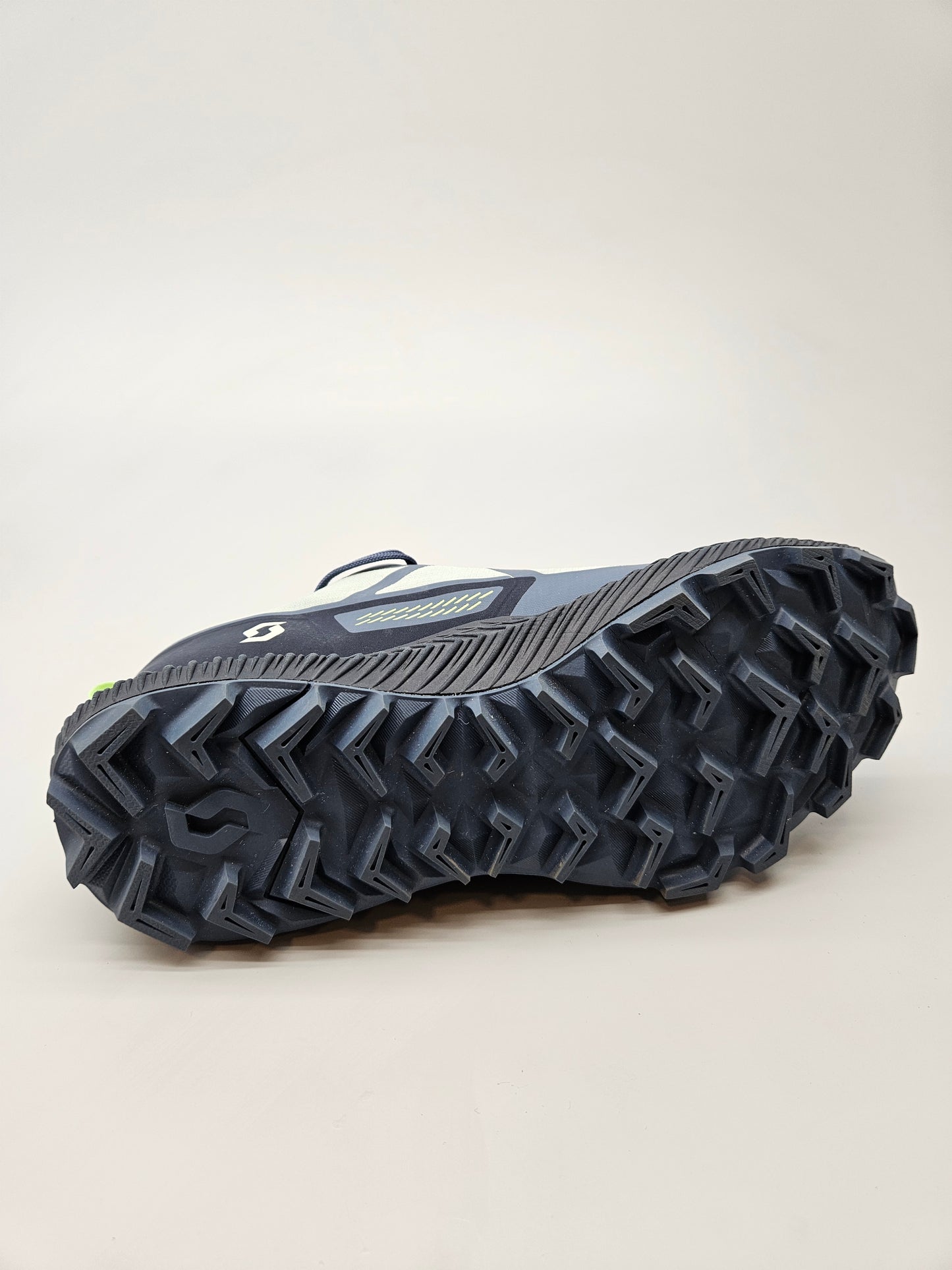 SCOTT GORETEX NOVI ORIGINAL PATIKI BR 38