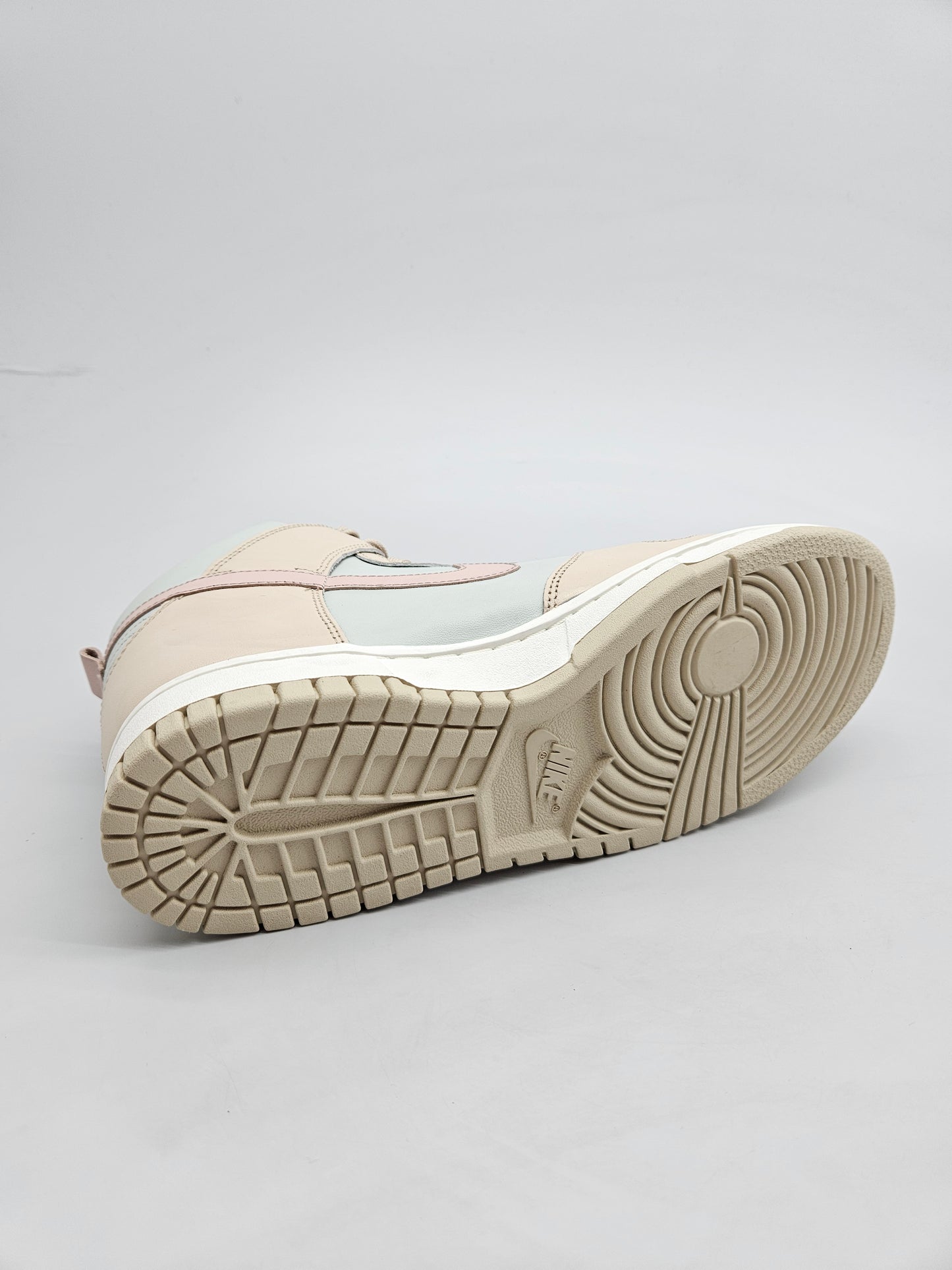 NIKE NOVI ORIGINAL PATIKI BR 40.5
