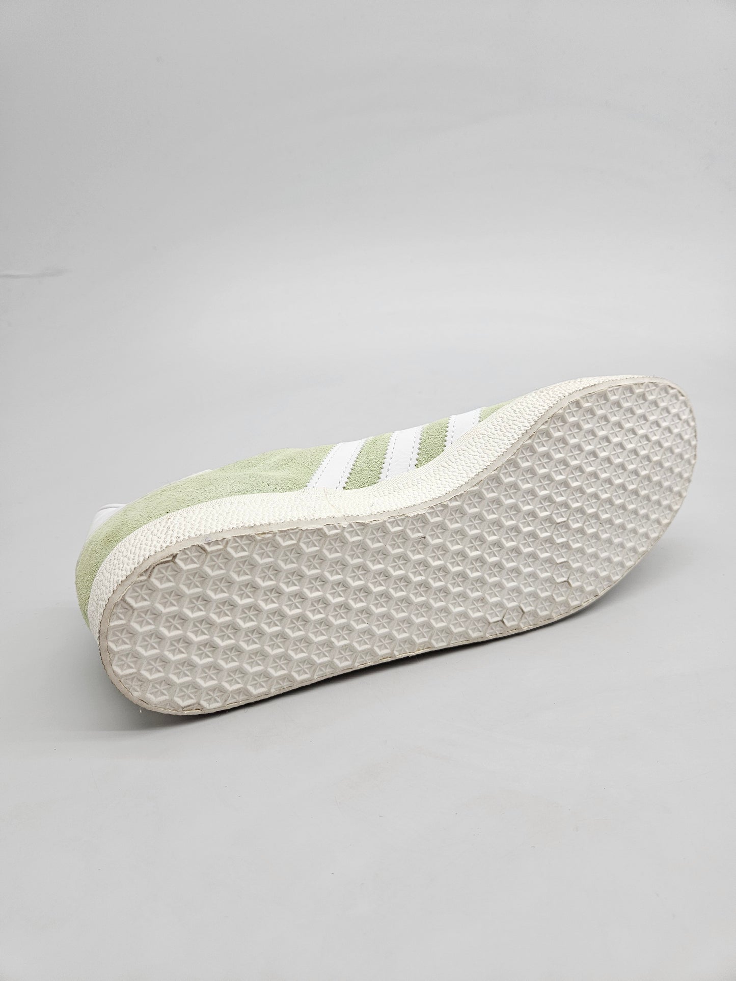 ADIDAS NOVI ORIGINAL PATIKI BR 41