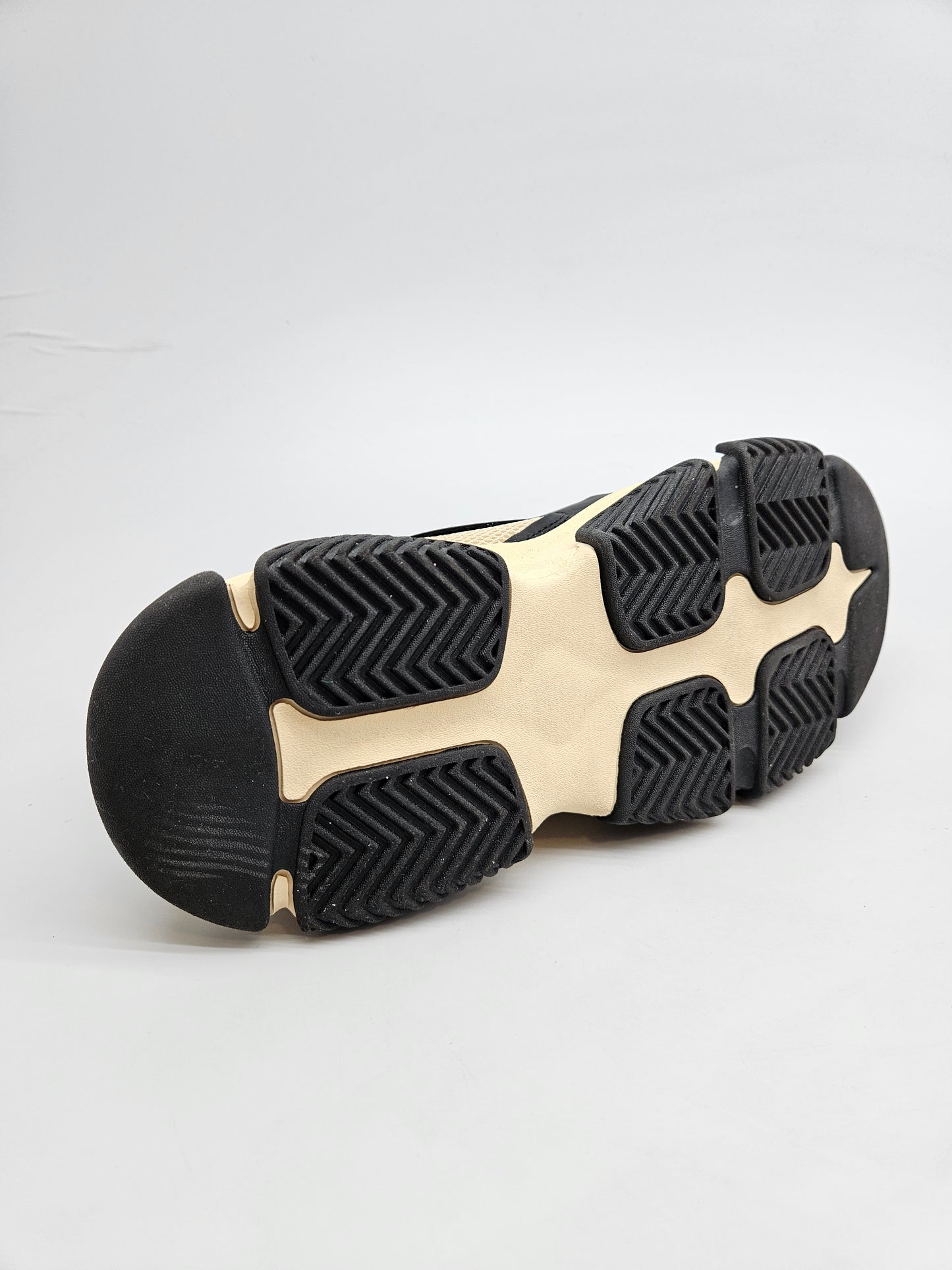 STEVE MADDEN NOVI ORIGINAL PATIKI BR 43