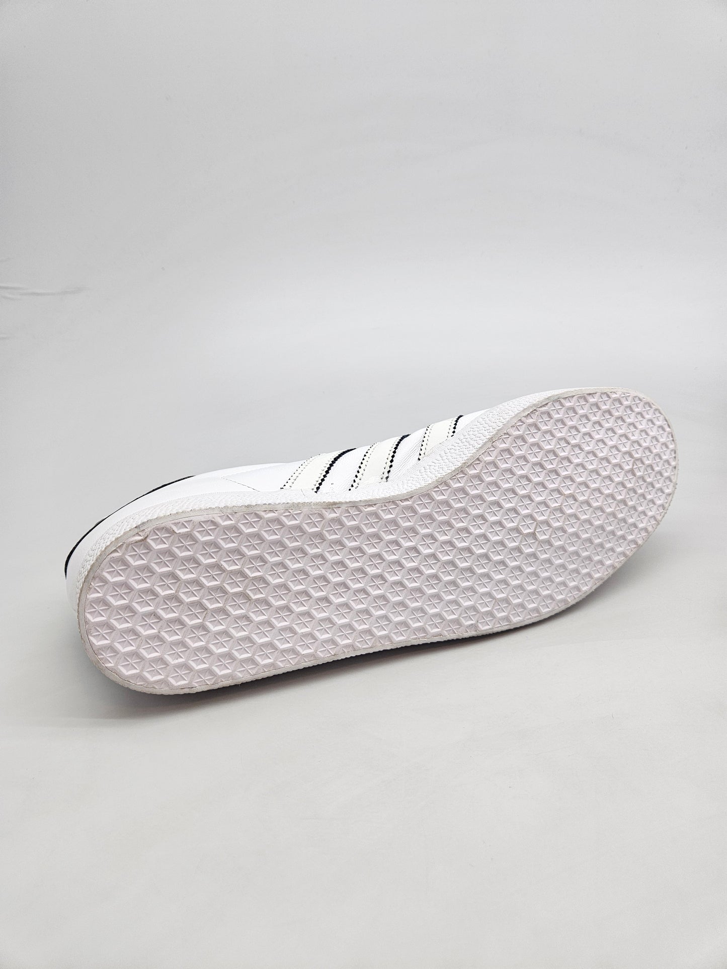 ADIDAS NOVI ORIGINAL PATIKI BR 45