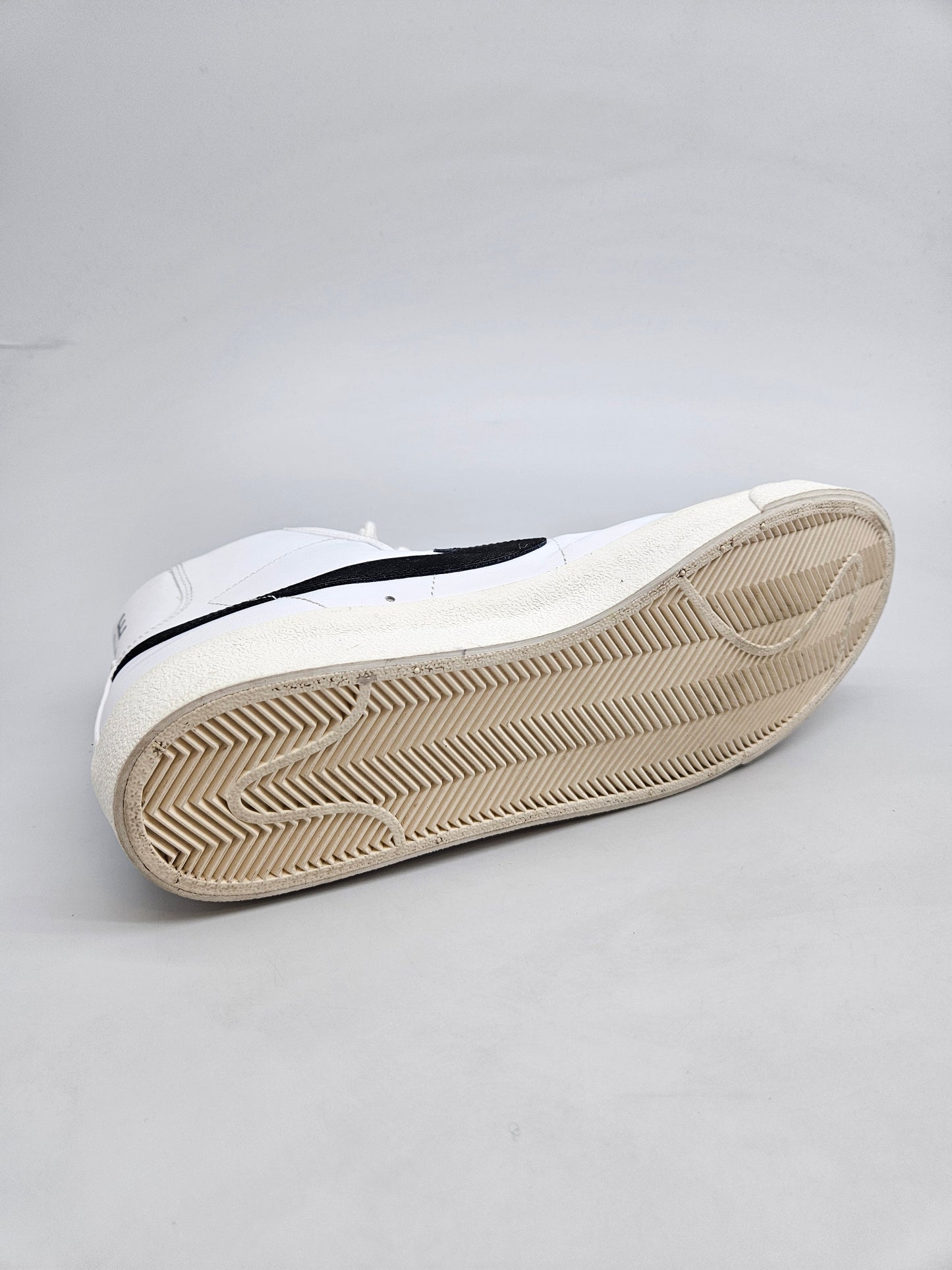 NIKE NOVI ORIGINAL PATIKI BR 44