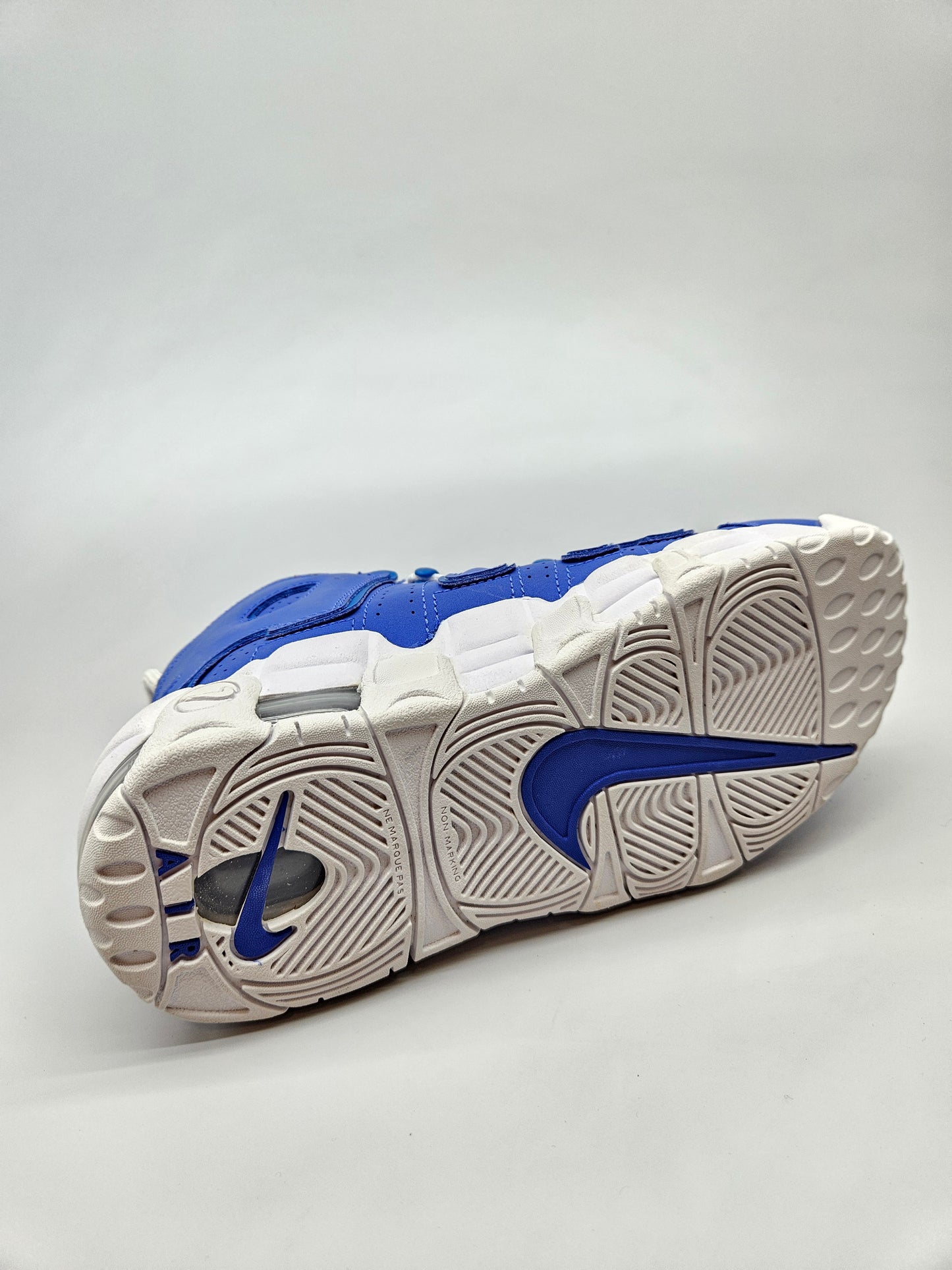 NIKE AIRMAX NOVI ORIGINAL PATIKI BR 37.5