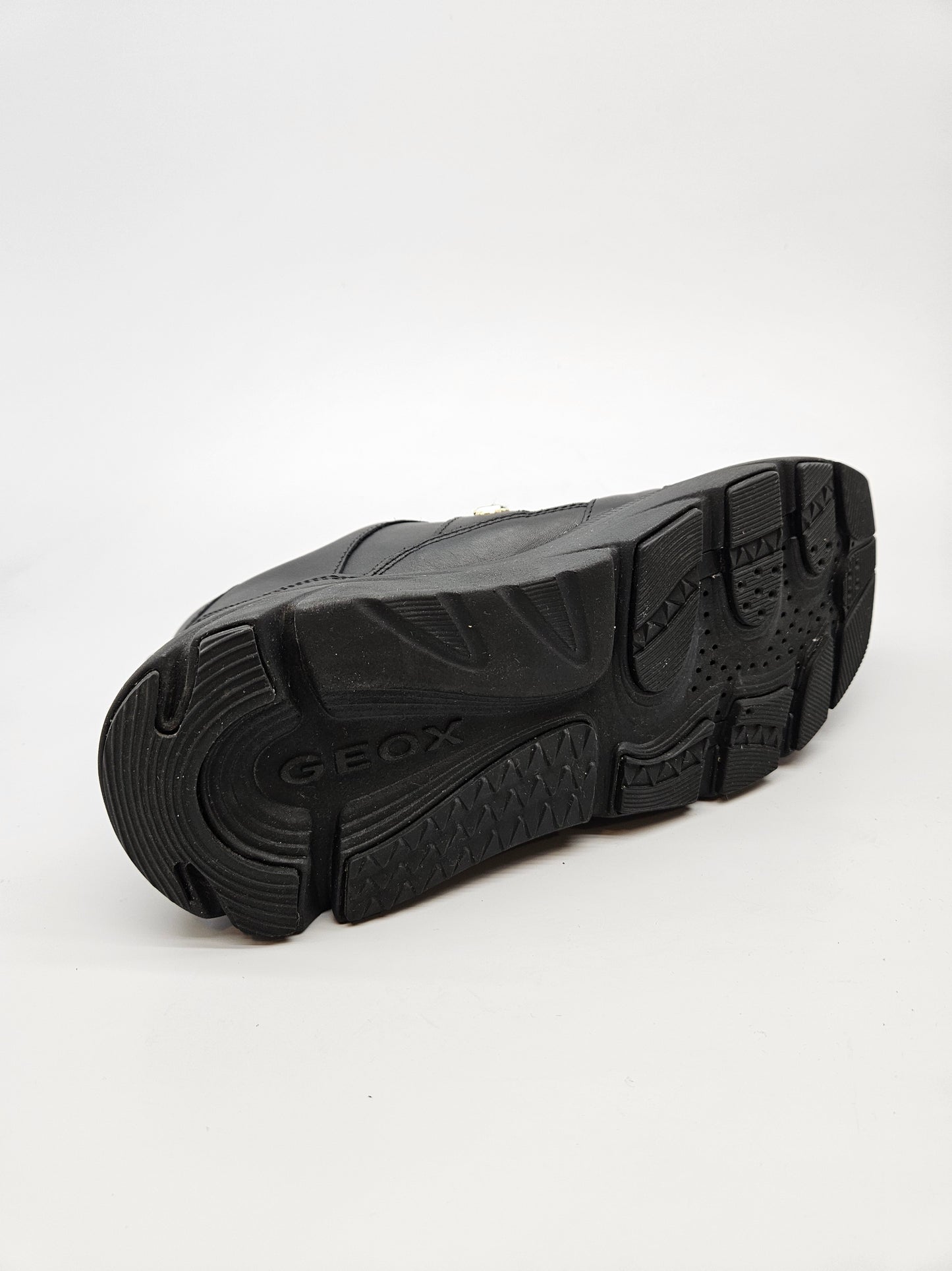 GEOX NOVI ORIGINAL KOZNI PATIKI BR 40