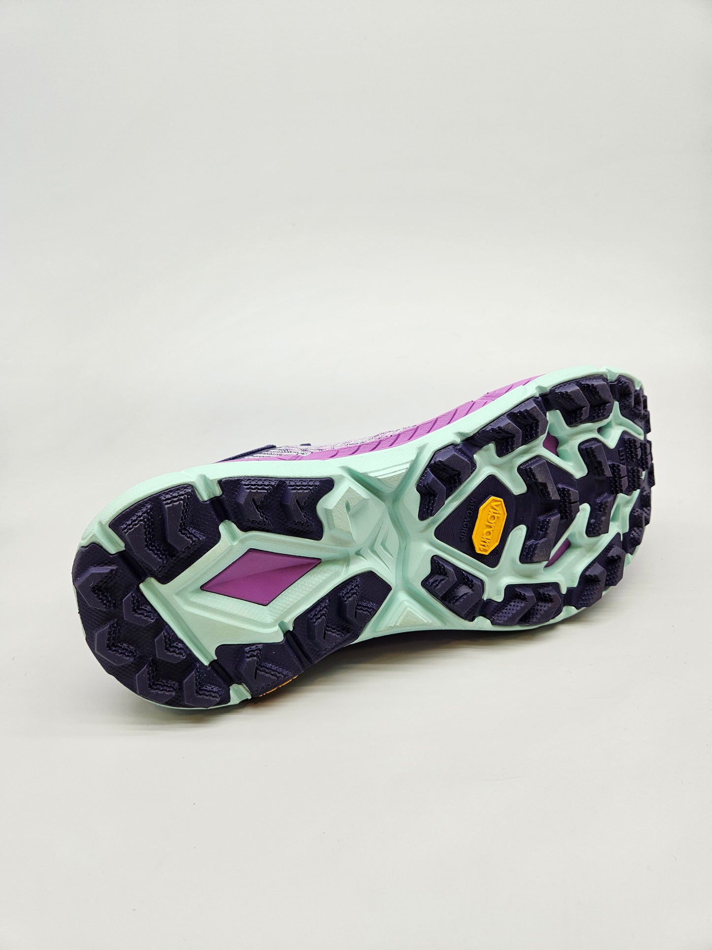 HOKA VIBRAM NOVI ORIGINAL PATIKI BR 42.5