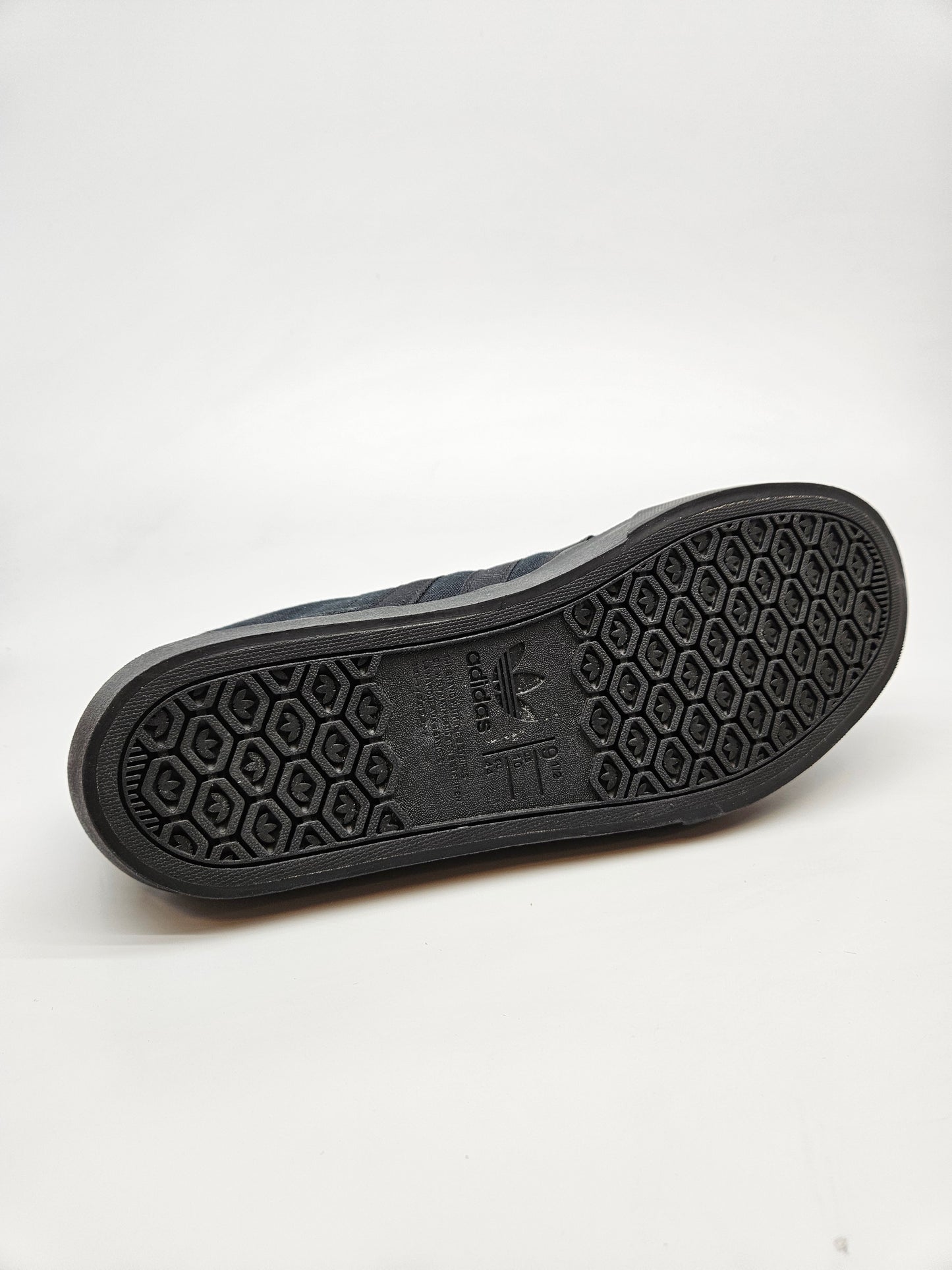 ADIDAS NOVI ORIGINAL PATIKI BR 44