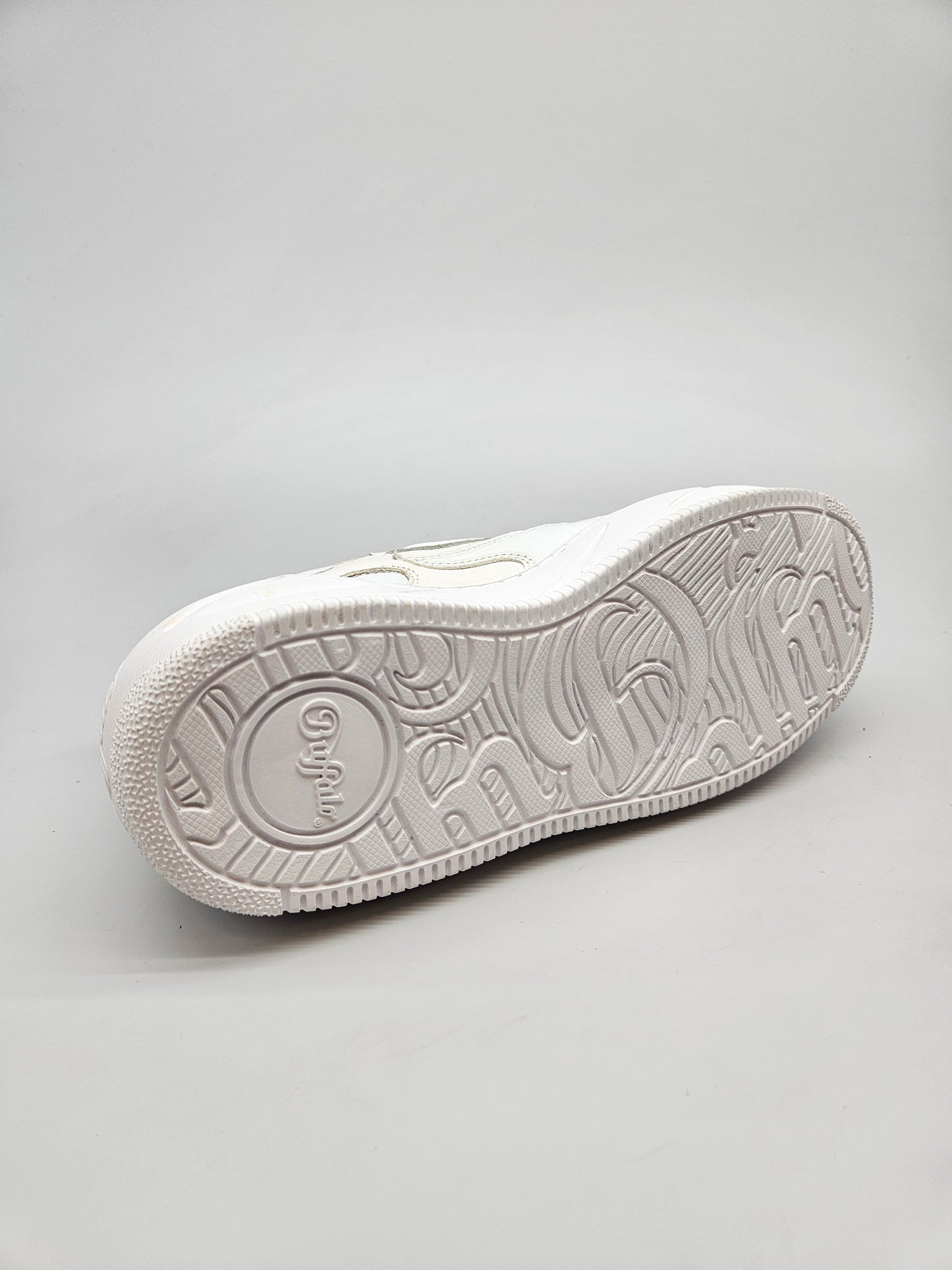 BUFFALO NOVI ORIGINAL PATIKI BR 39