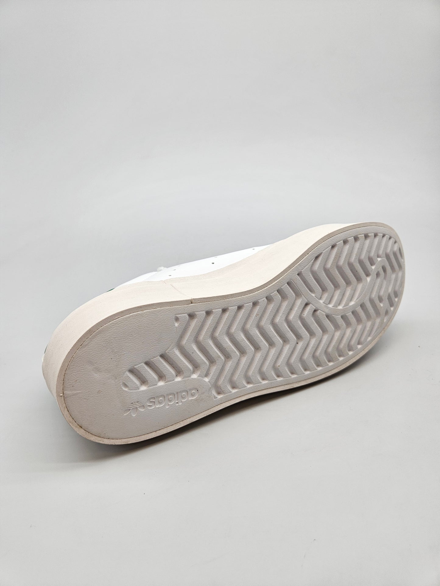ADIDAS NOVI ORIGINAL PATIKI BR 40