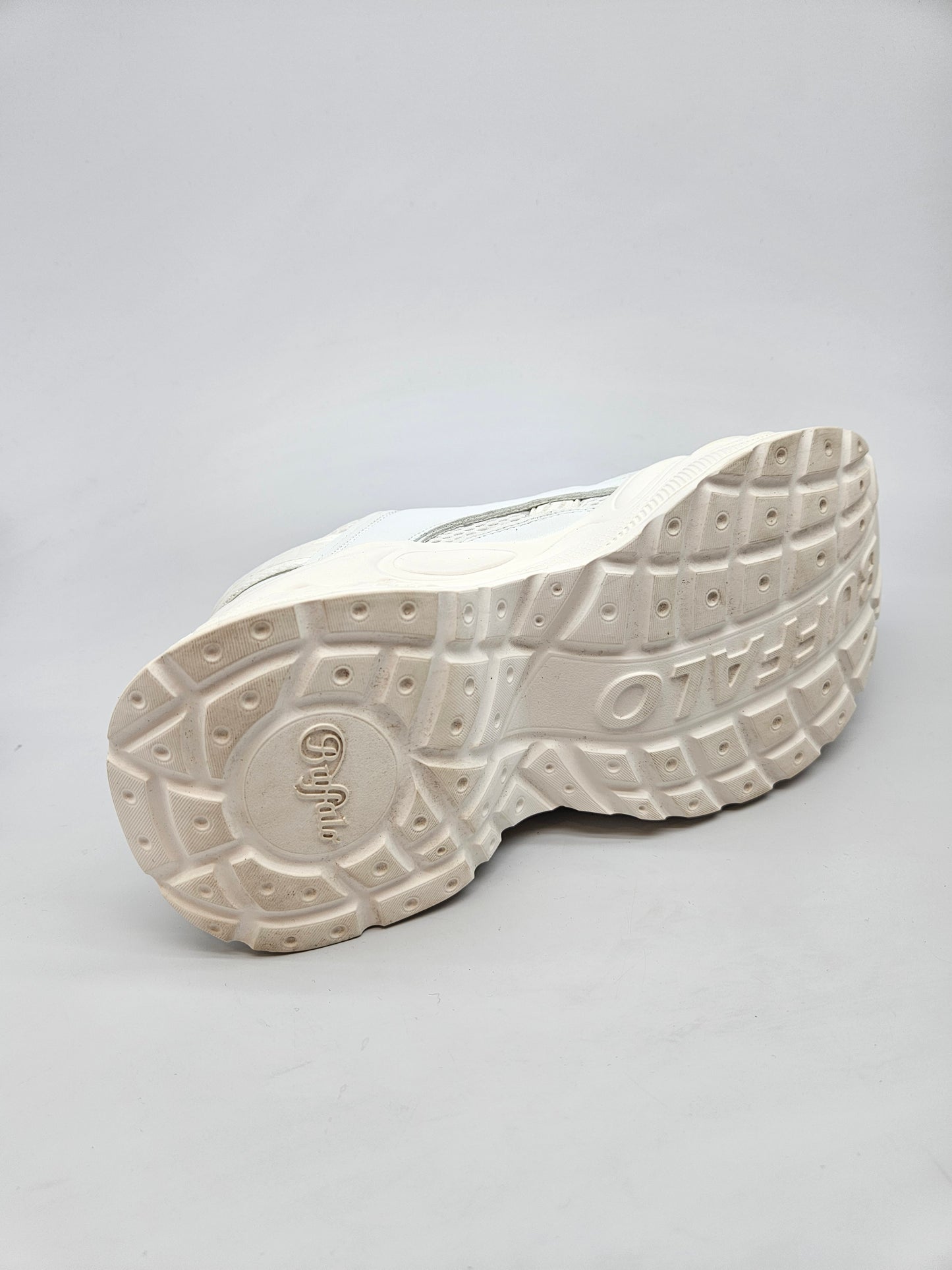 BUFFALO ORIGINAL PATIKI BR 38
