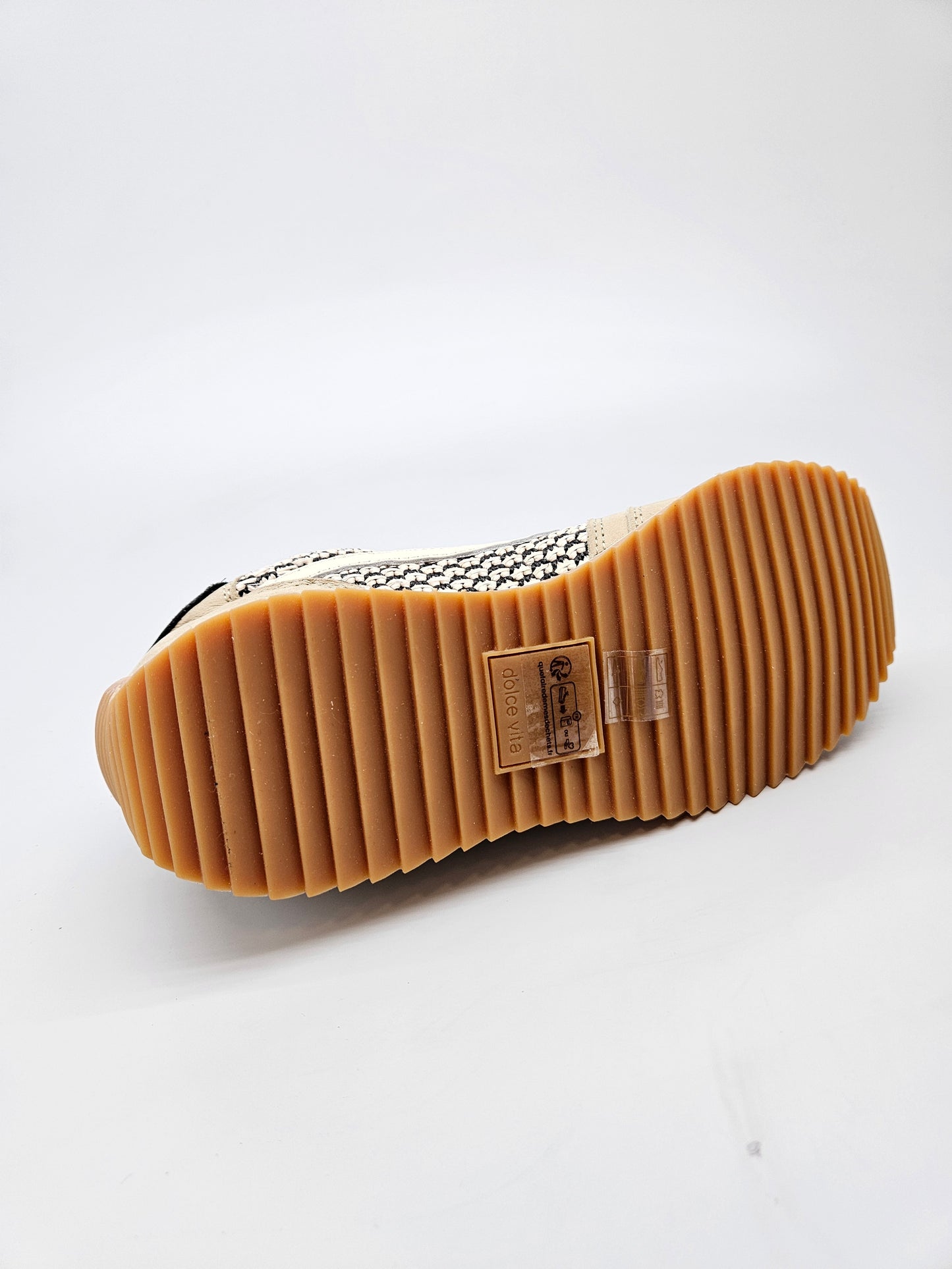 DOLCE VITA NOVI ORIGINAL PATIKI BR 37