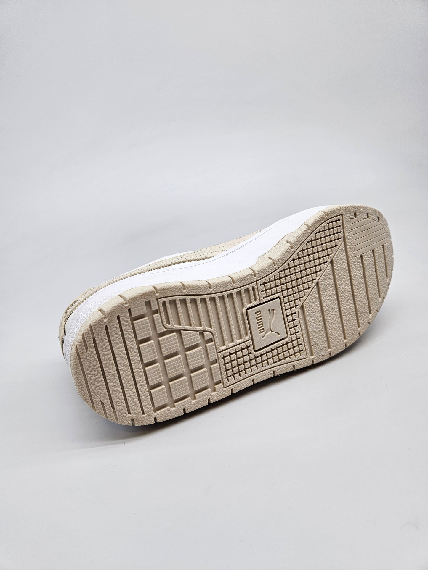 PUMA NOVI ORIGINAL PATIKI BR 39