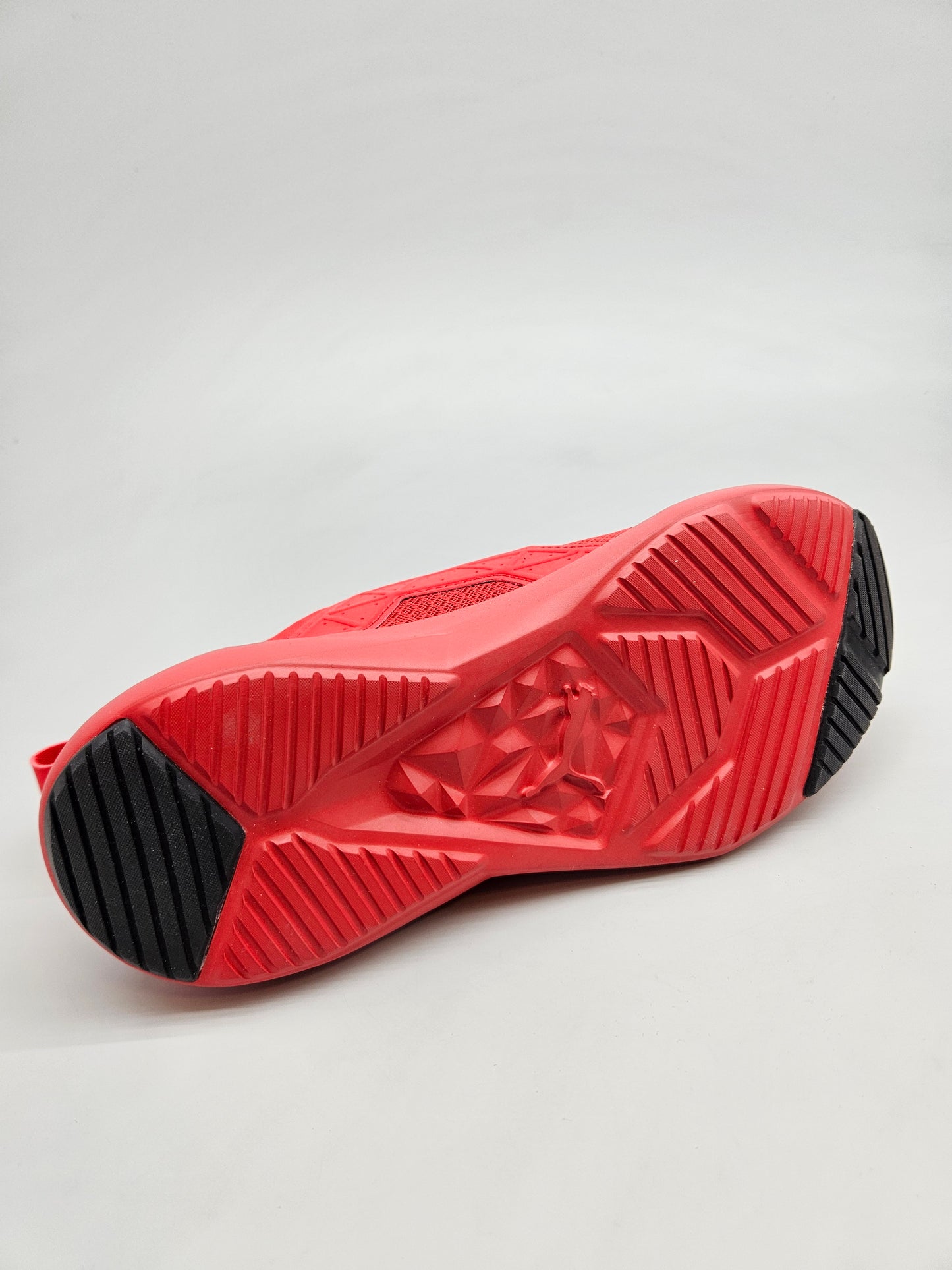 PUMA NOVI ORIGINAL PATIKI BR 39