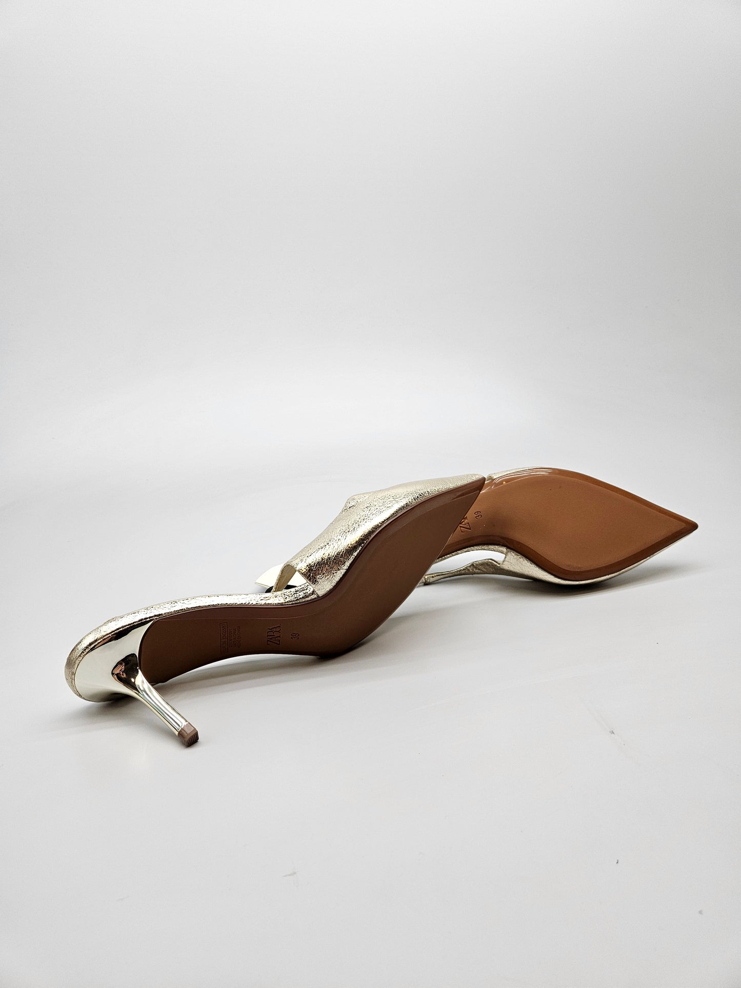 ZARA NOVI ORIGINAL SANDALI BR 39