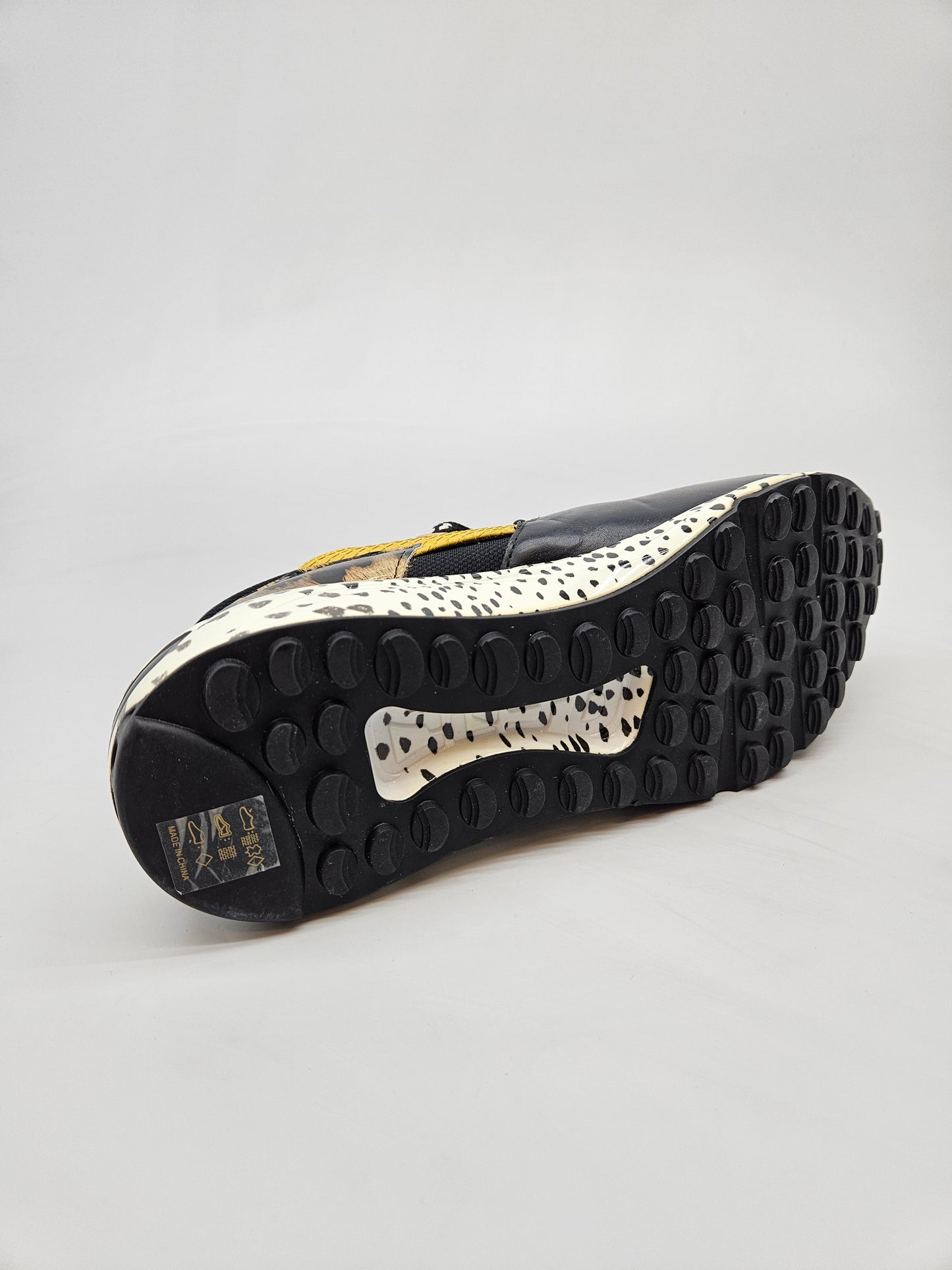 STEVE MADDEN ORIGINAL NOVI PATIKI BR 39