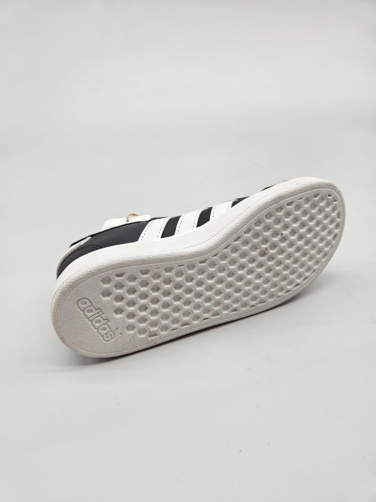 ADIDAS NOVI ORIGINAL PATIKI BR 28
