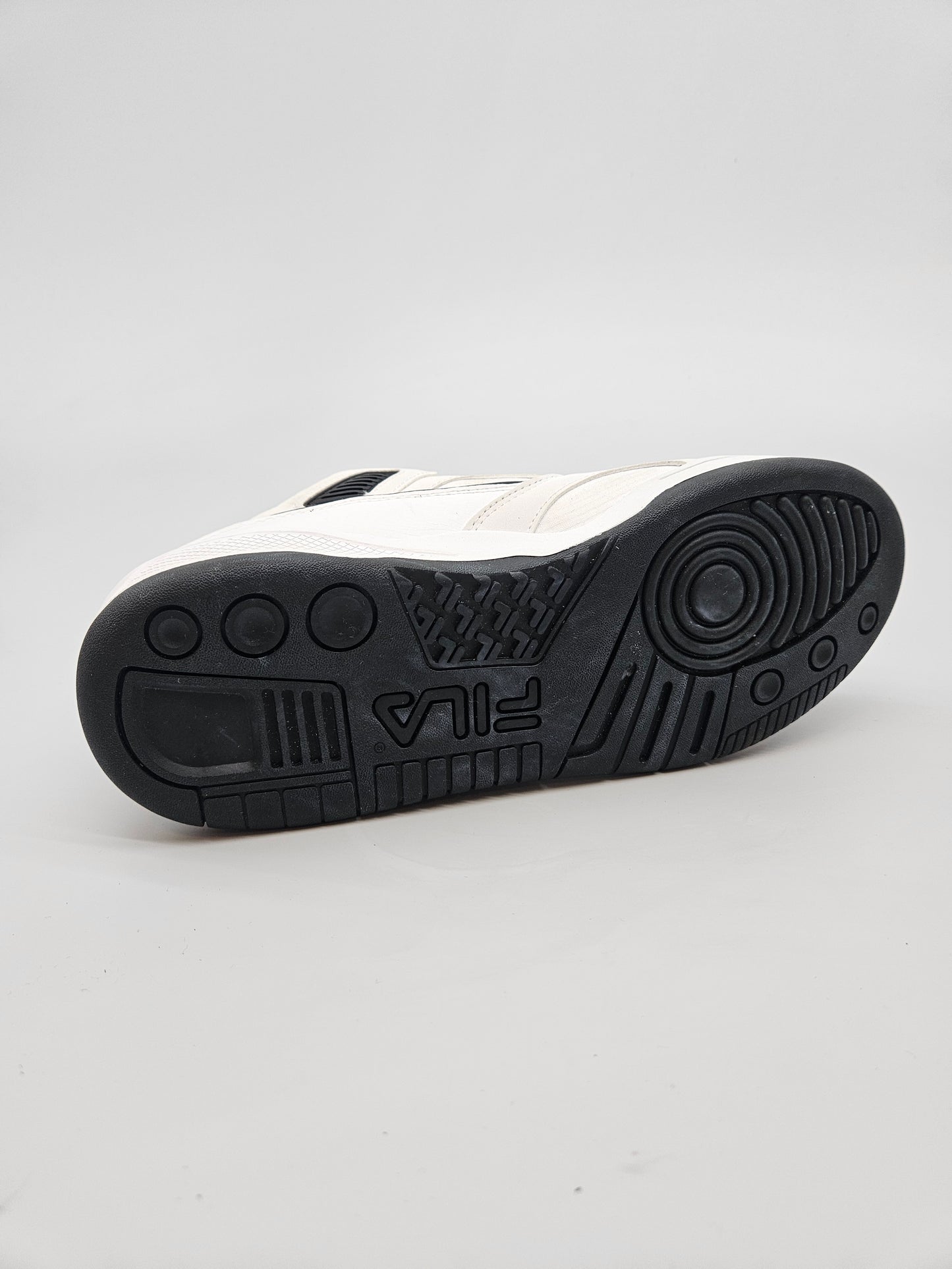 FILA NOVI ORIGINAL PATIKI BR 38.5